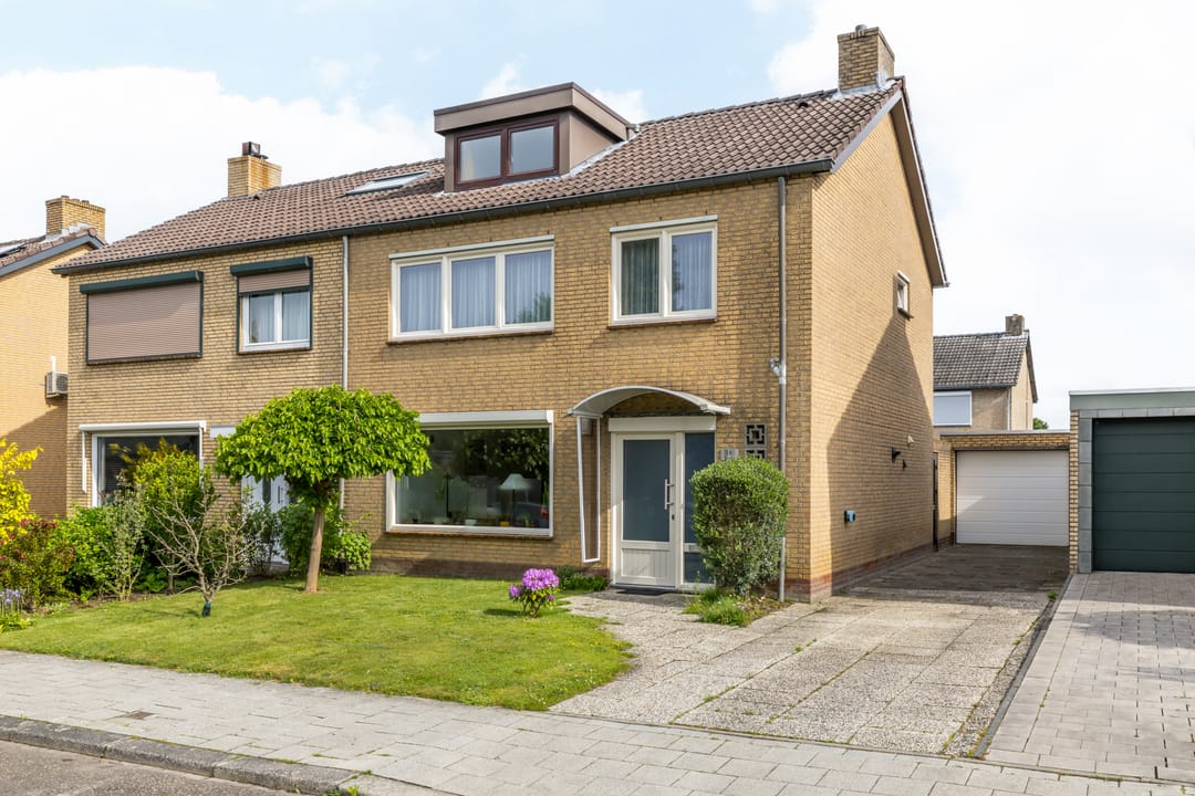 Photo 1 of Floribertusstraat 18
