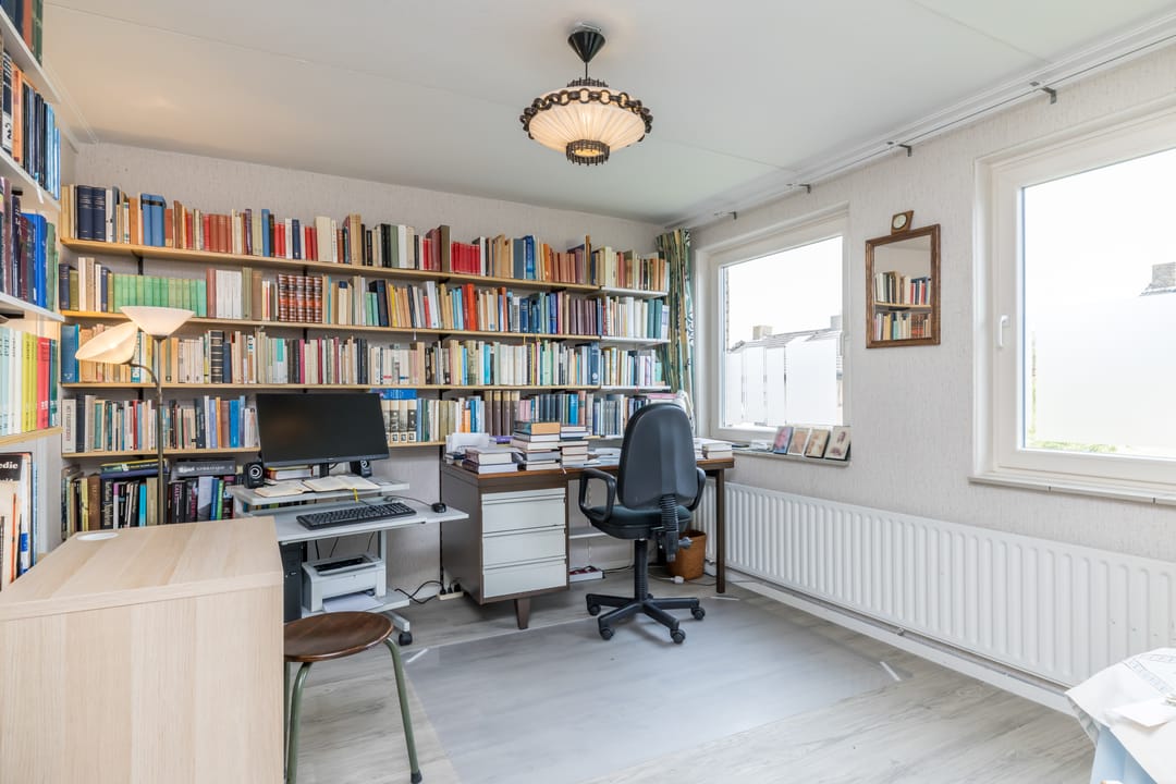 Photo 16 of Floribertusstraat 18