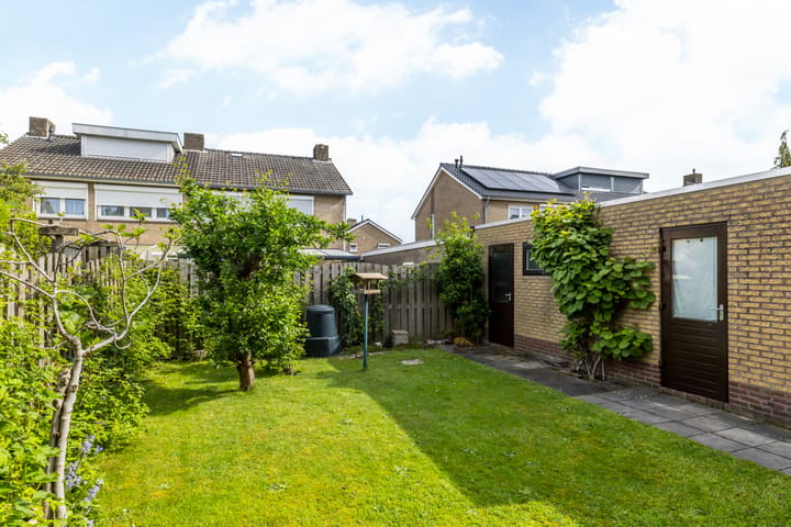 Photo 3 of Floribertusstraat 18