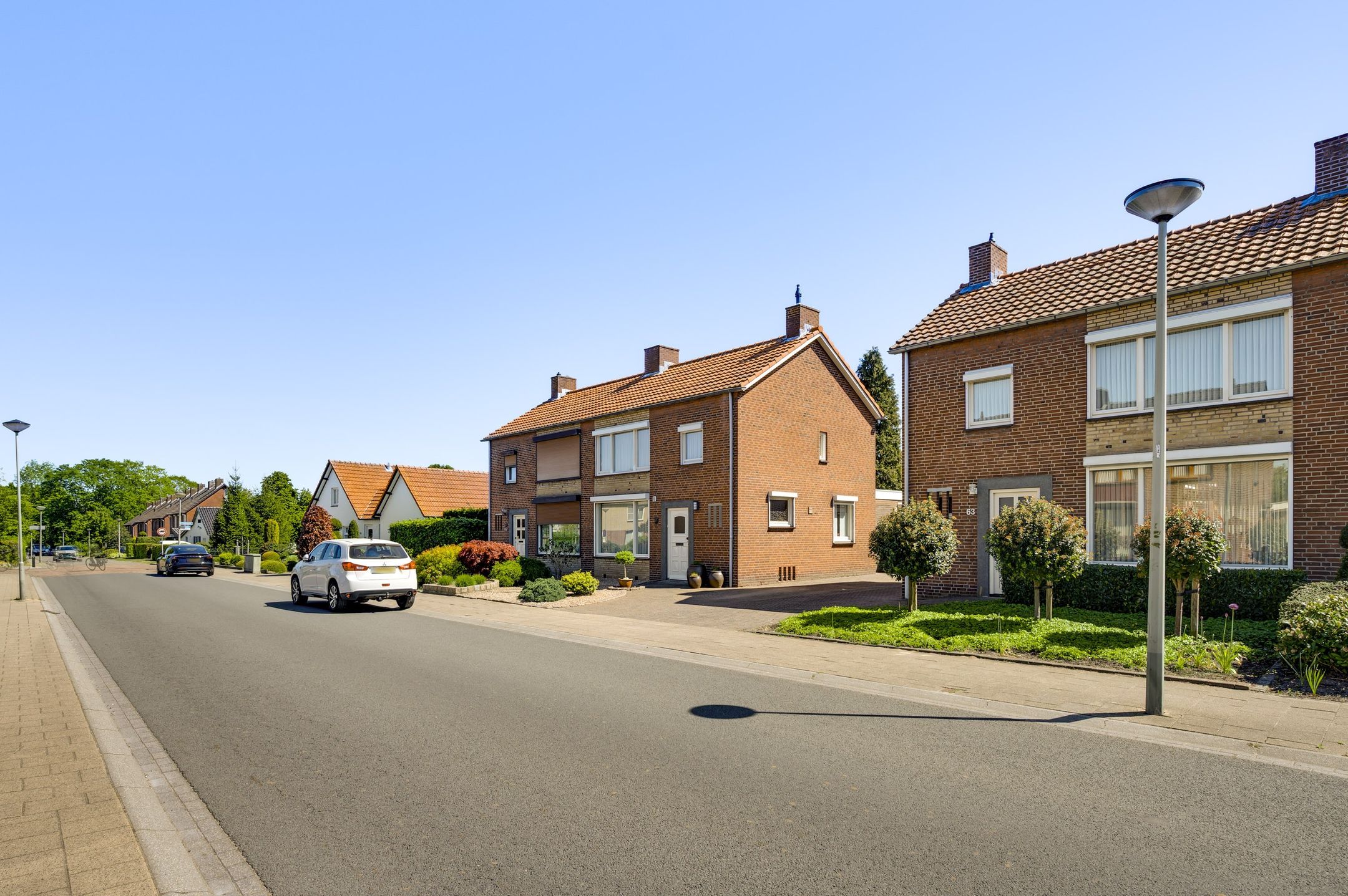 Photo 3 of Burgemeester Mertensstraat 63