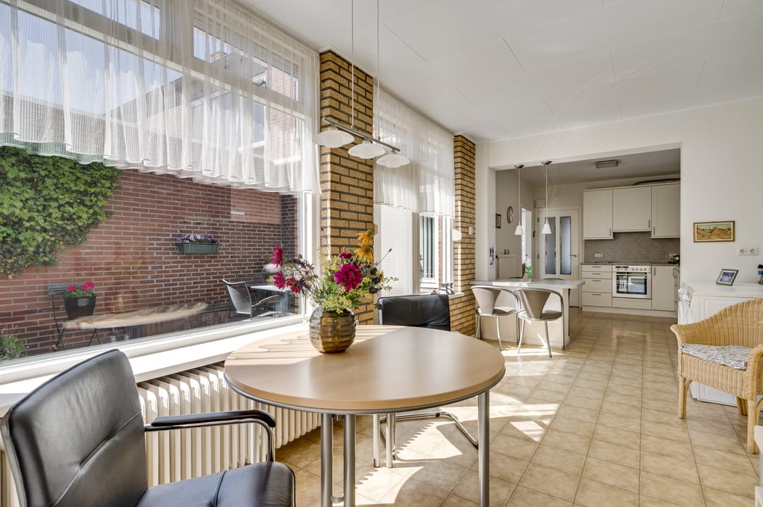 Photo 16 of Burgemeester Mertensstraat 63