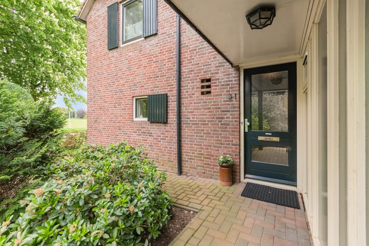 Twee-onder-één-kap te koop: Korensingel 31, 'S-Heerenberg