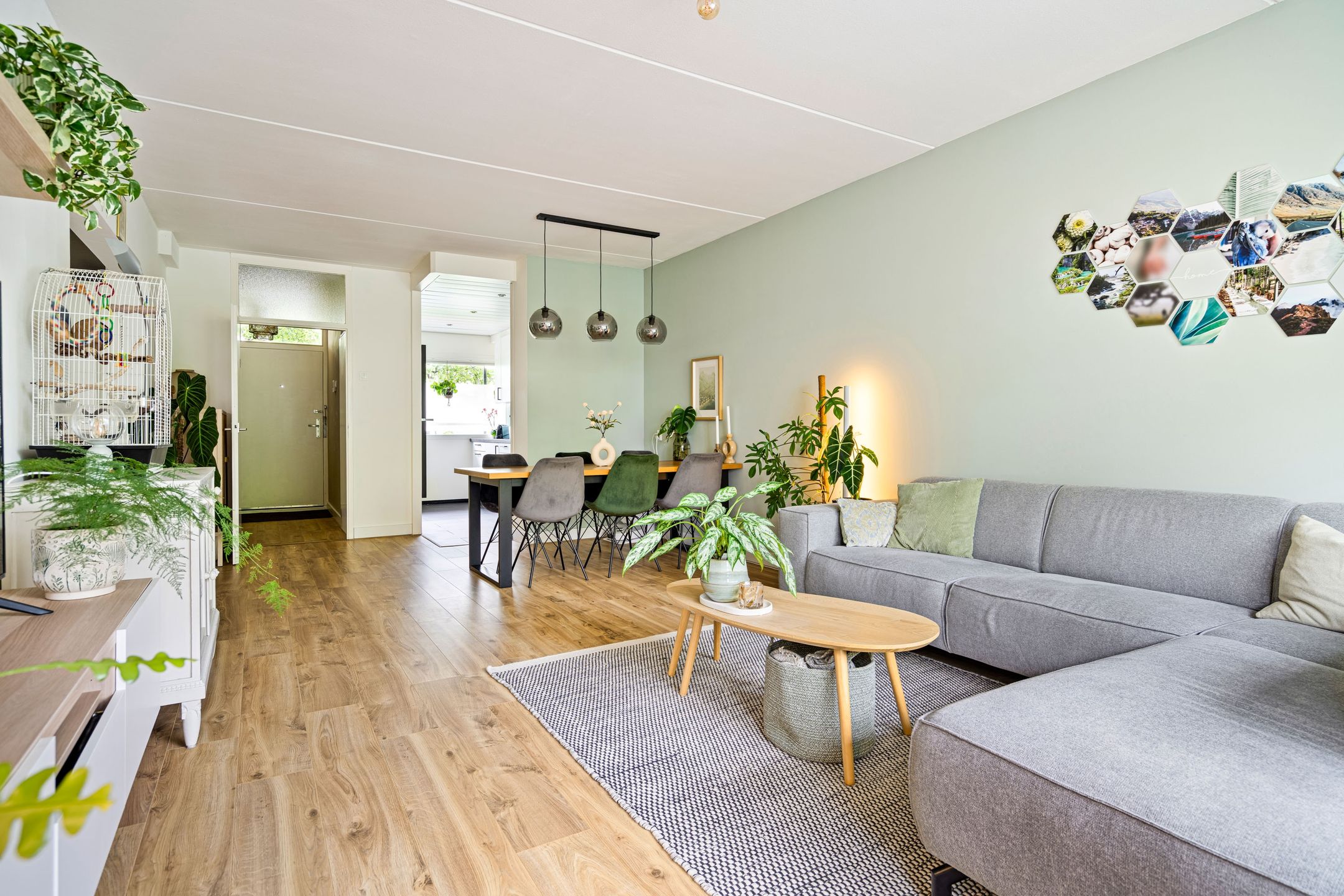 Photo 6 of Merelstraat 2