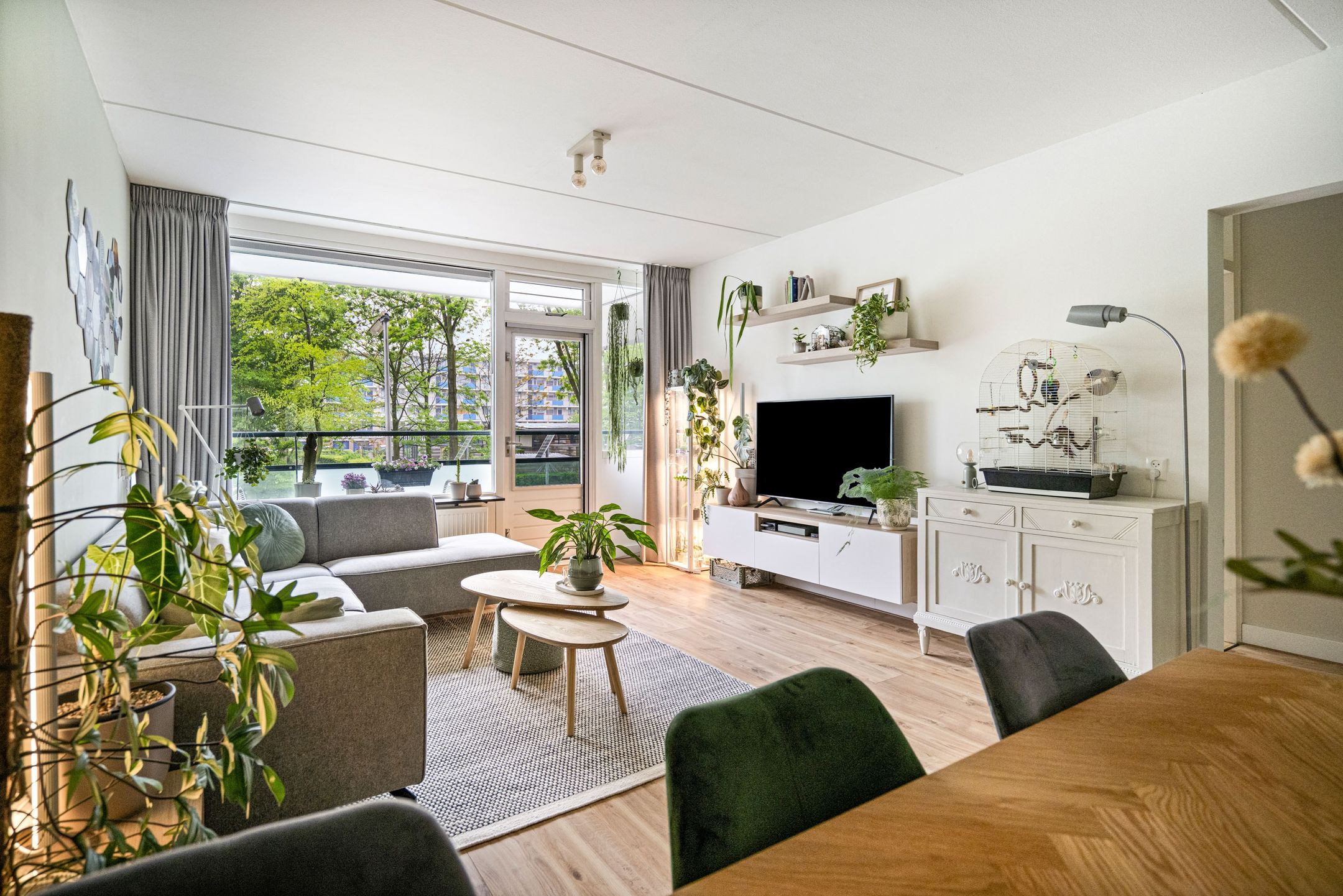 Photo 12 of Merelstraat 2
