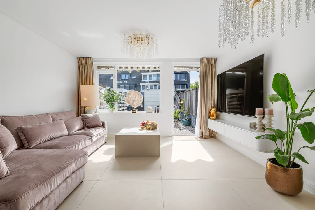 Photo 8 of Aletta Jacobsstraat 37