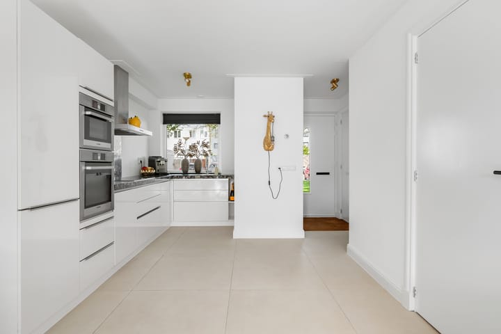 Photo 2 of Aletta Jacobsstraat 37