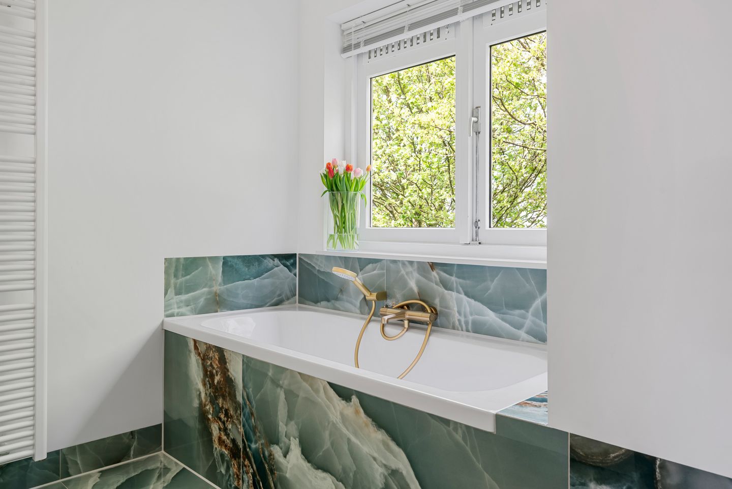 Photo 20 of Aletta Jacobsstraat 37
