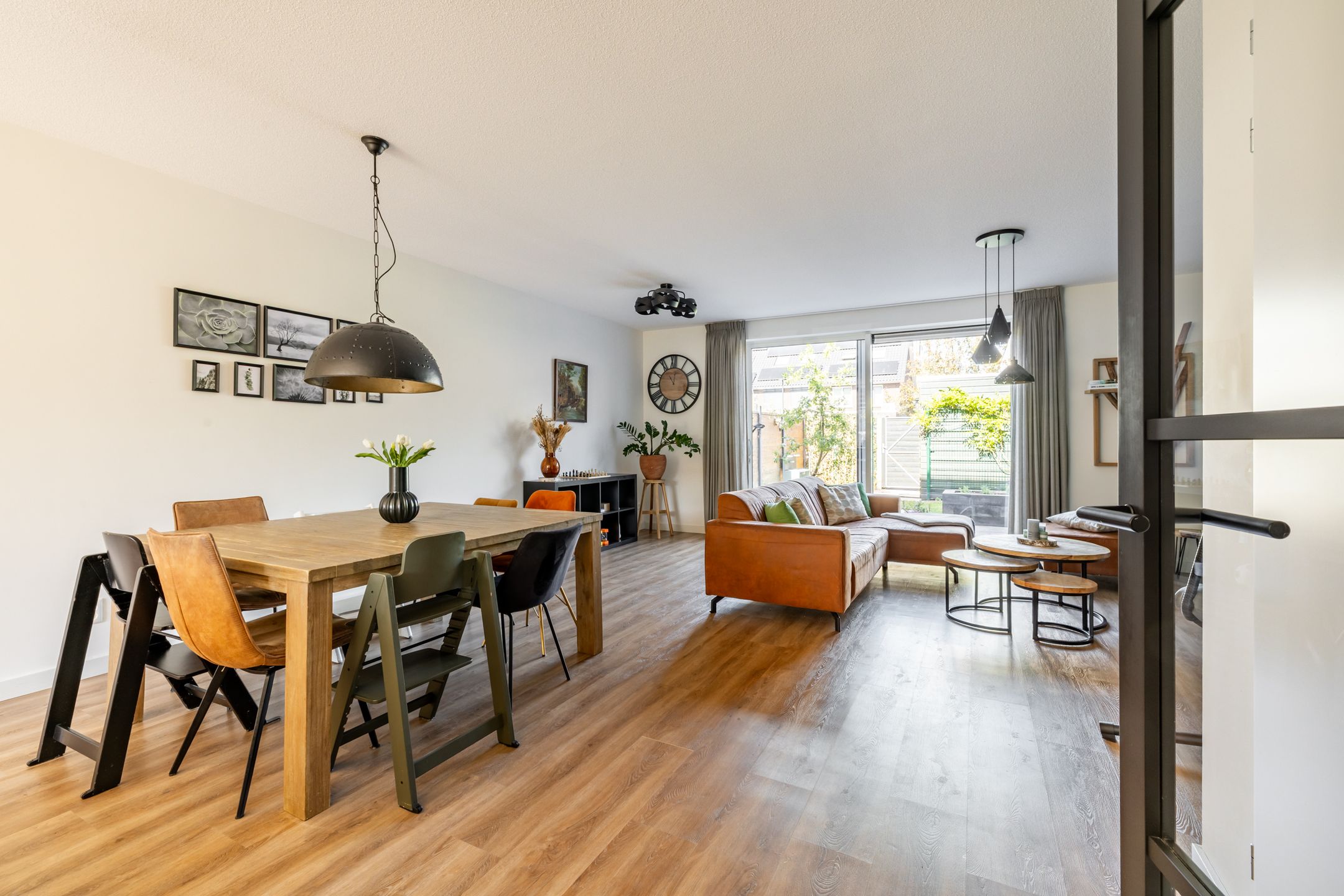 Spacious Five-Bedroom Family Home with Sunny West-Facing Garden in Purmerend — 12