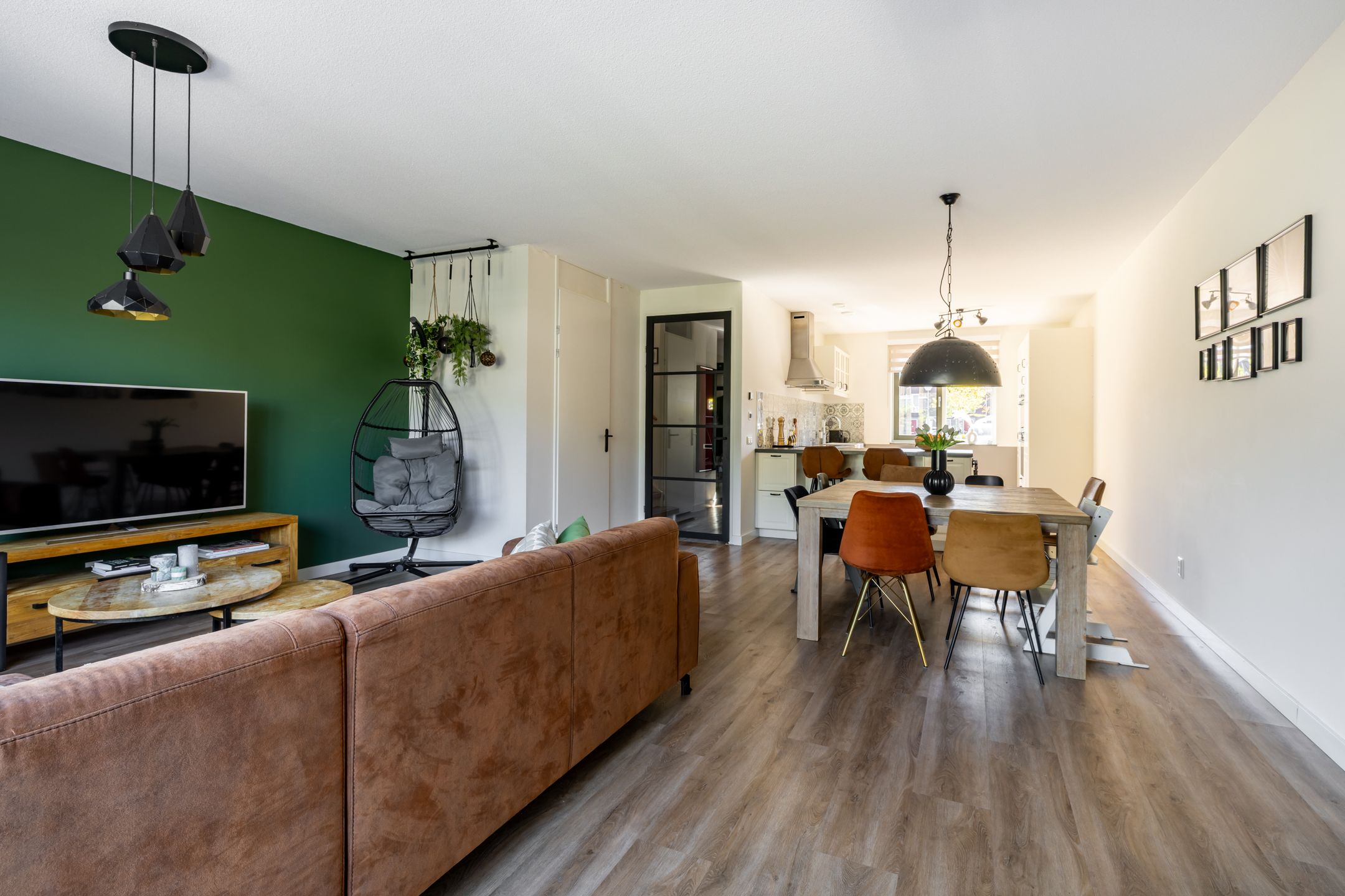 Spacious Five-Bedroom Family Home with Sunny West-Facing Garden in Purmerend — 15