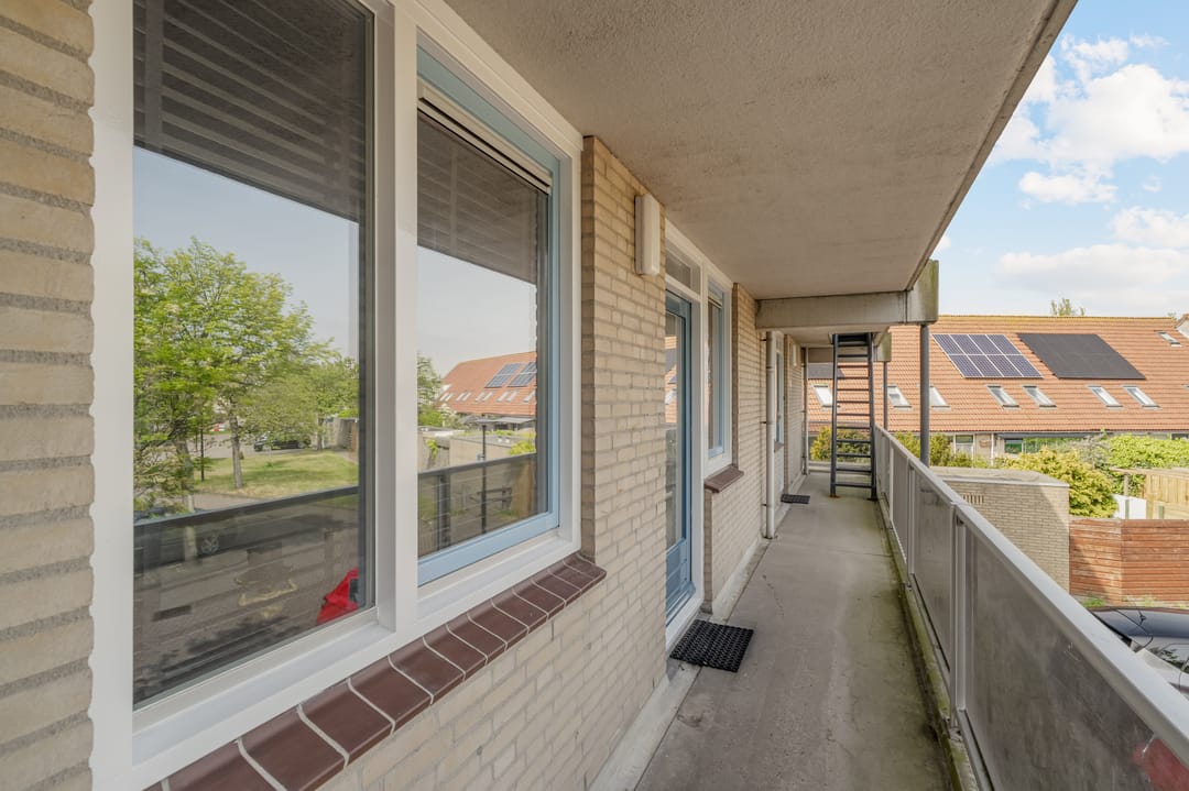 Modern 3-Room Apartment with Sunny South-Facing Balcony in Noordwijk — 22