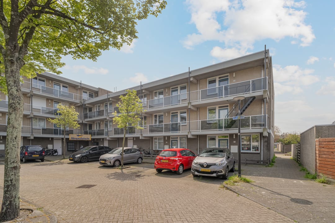 Modern 3-Room Apartment with Sunny South-Facing Balcony in Noordwijk — 26