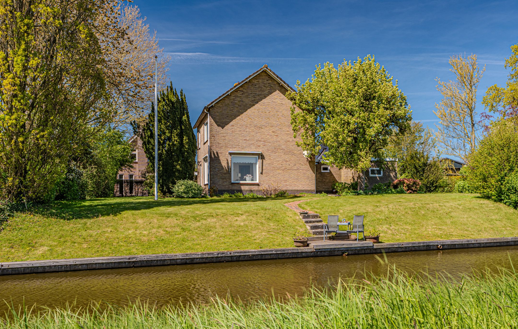 Bredelaan 8 