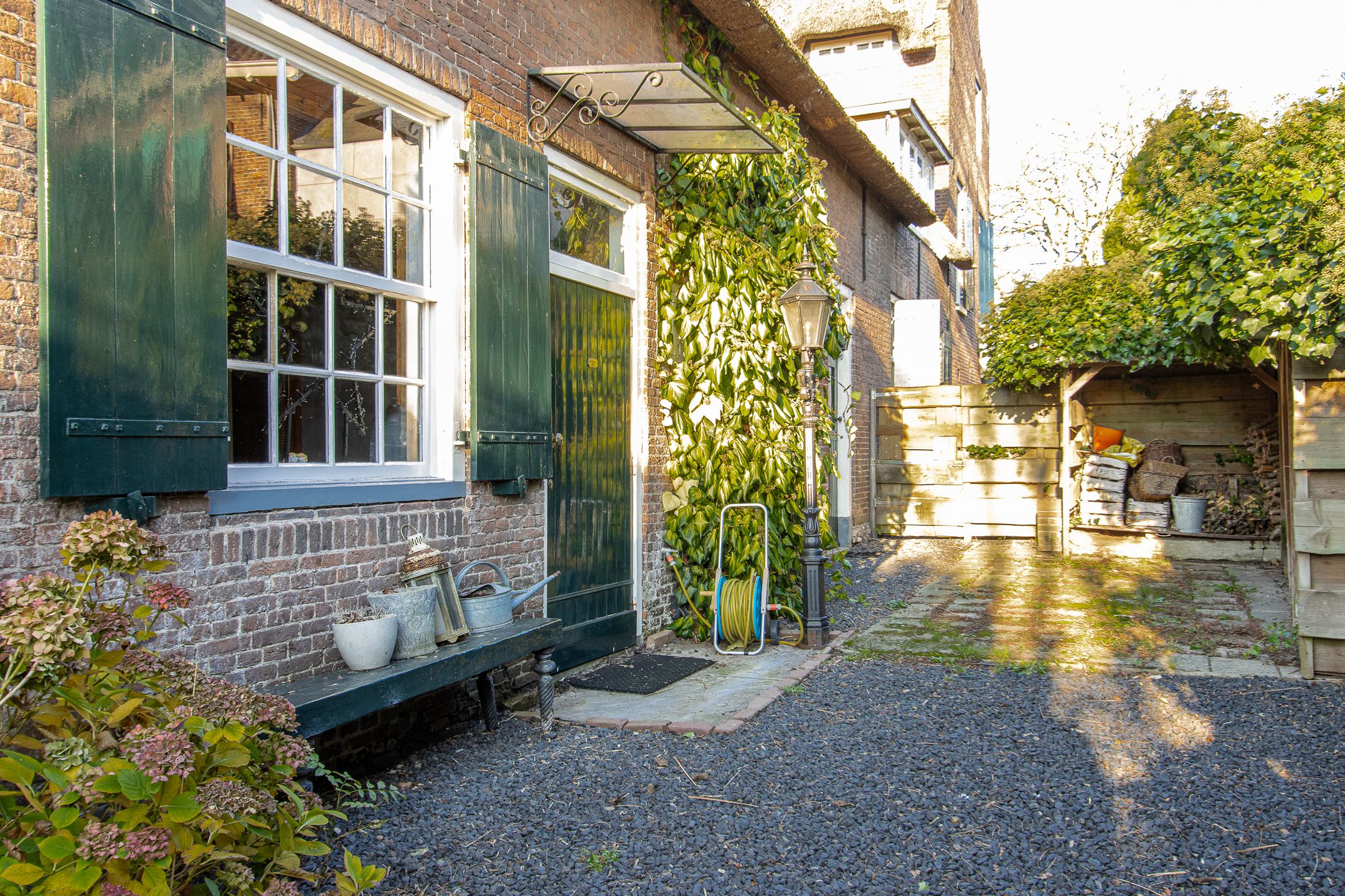 Photo 60 of Koningin Emmastraat 4