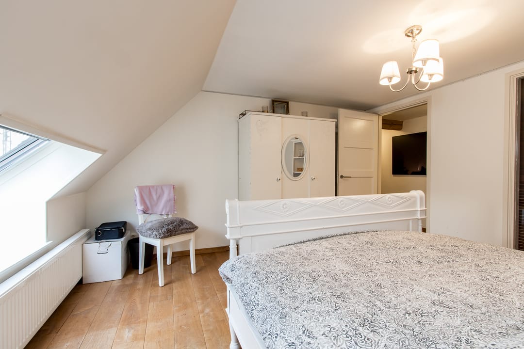 Photo 41 of Koningin Emmastraat 4