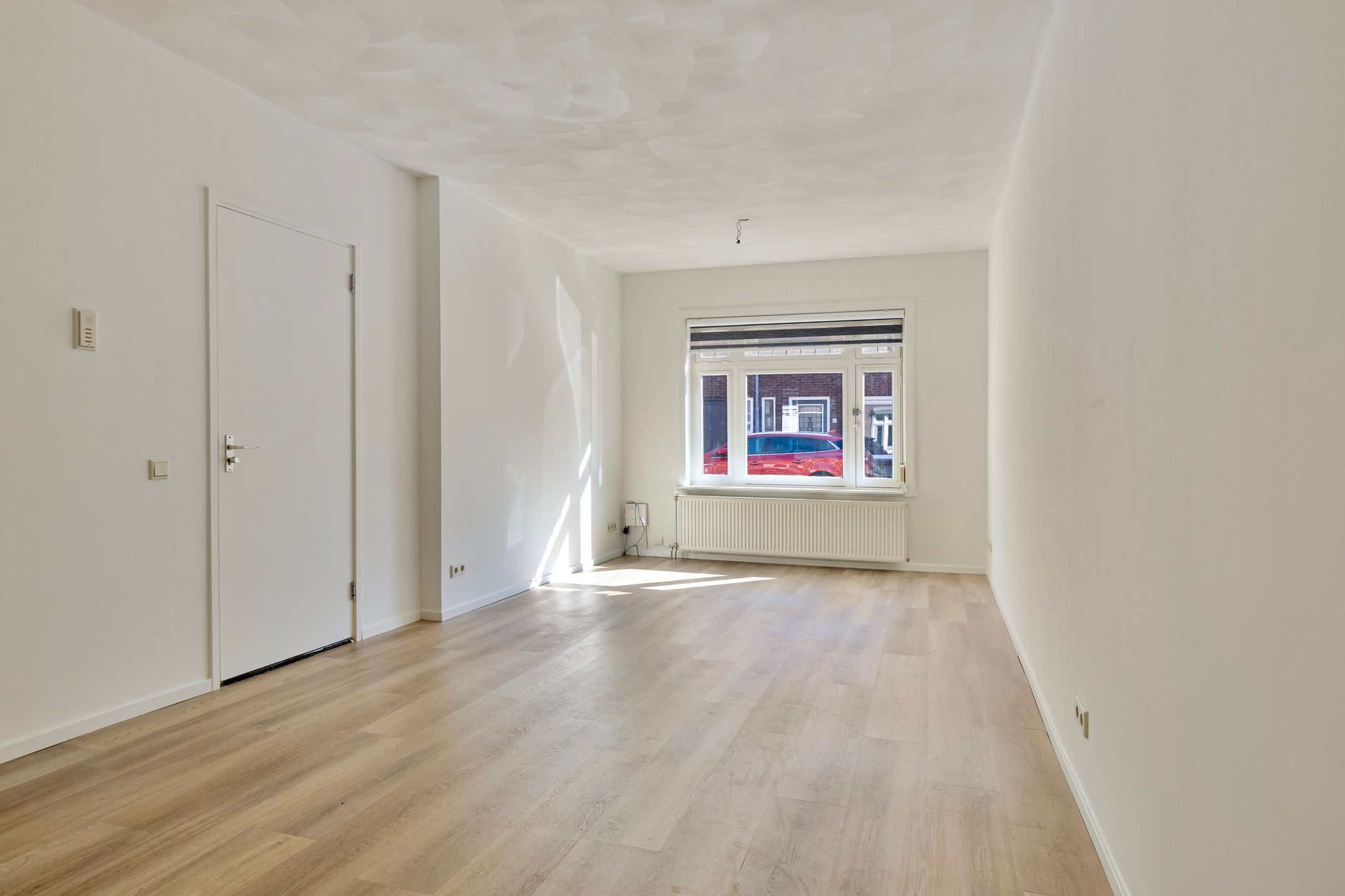 Photo 6 of Laurierstraat 88