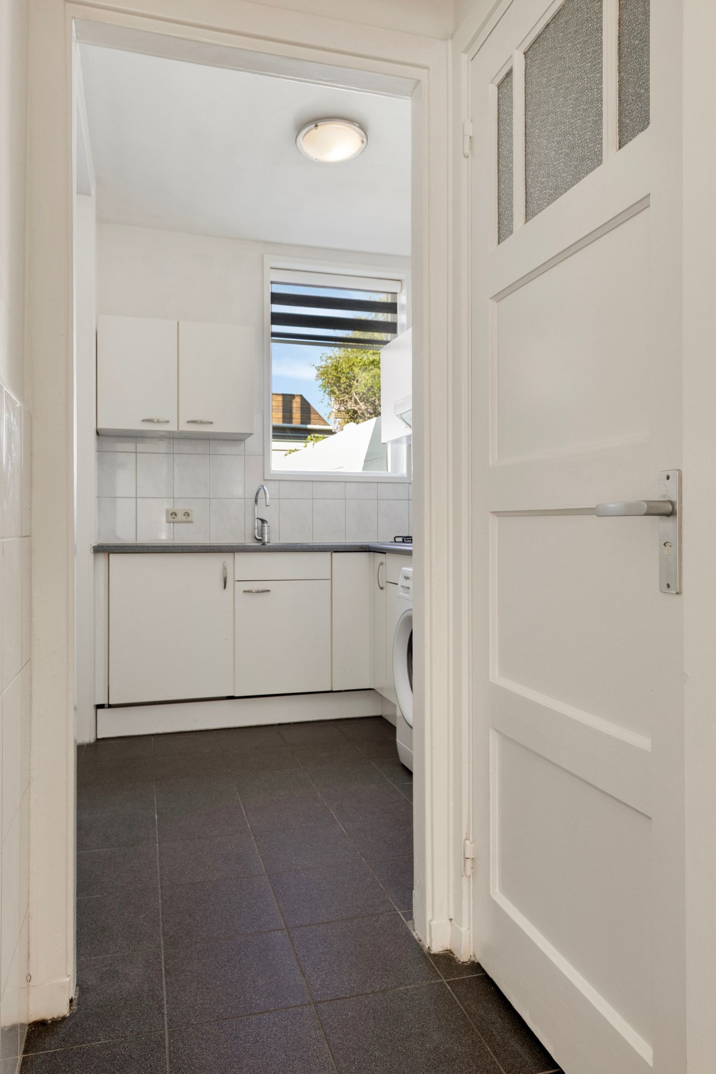Photo 9 of Laurierstraat 88