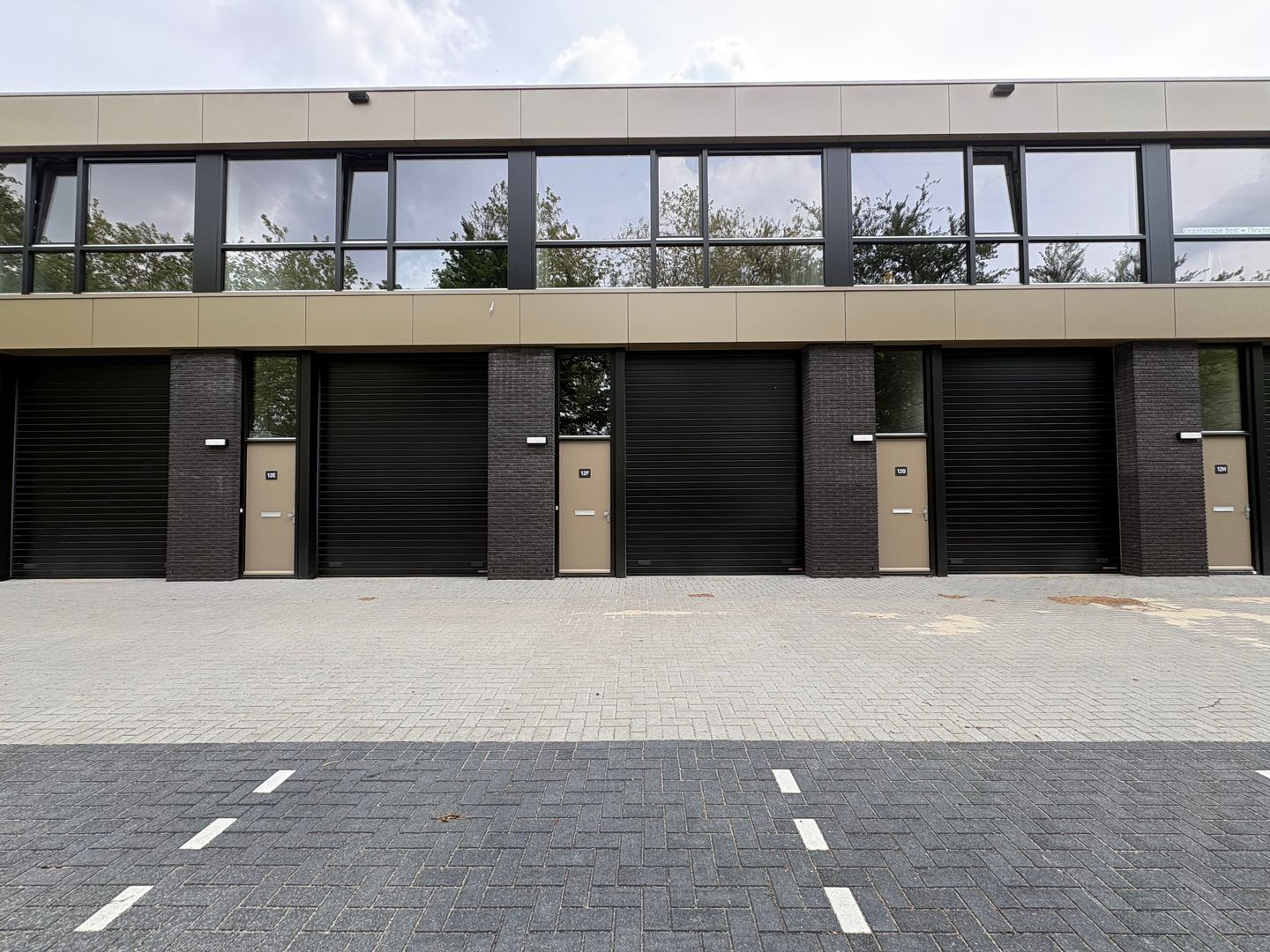 Bekijk foto 1 van Zandstraat 12-F