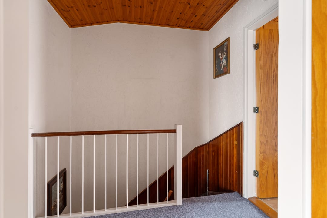 Spacious terraced house with new kitchen and garage in quiet Didam neighborhood — 28
