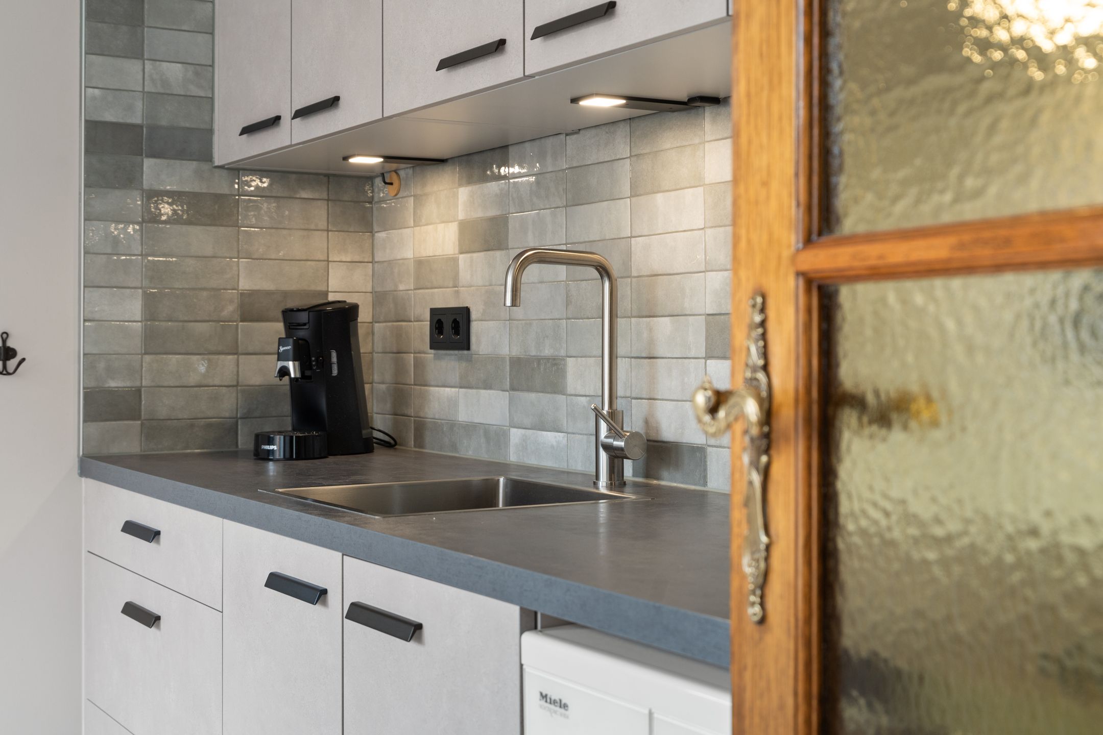 Spacious terraced house with new kitchen and garage in quiet Didam neighborhood — 15