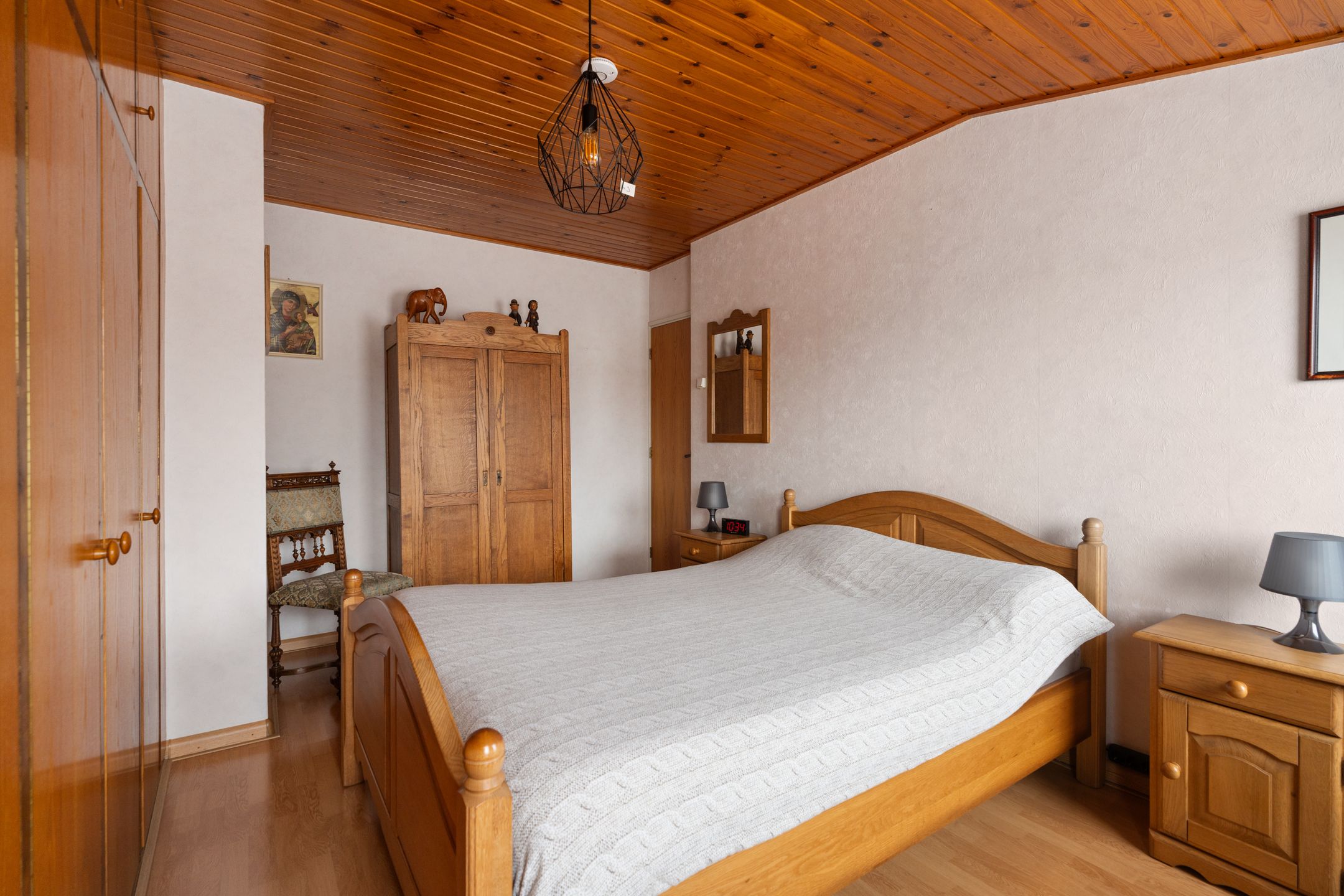 Spacious terraced house with new kitchen and garage in quiet Didam neighborhood — 21