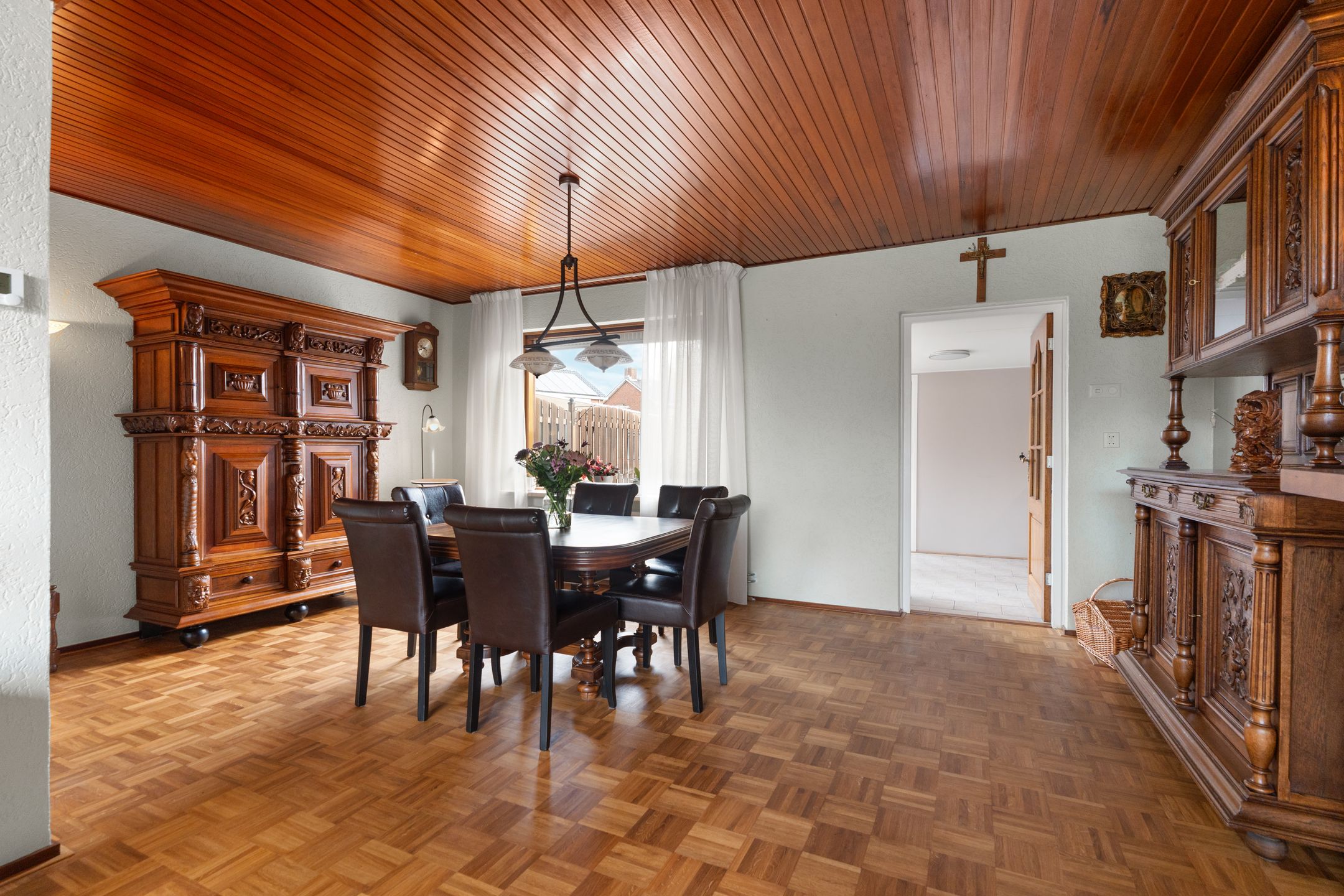 Spacious terraced house with new kitchen and garage in quiet Didam neighborhood — 12