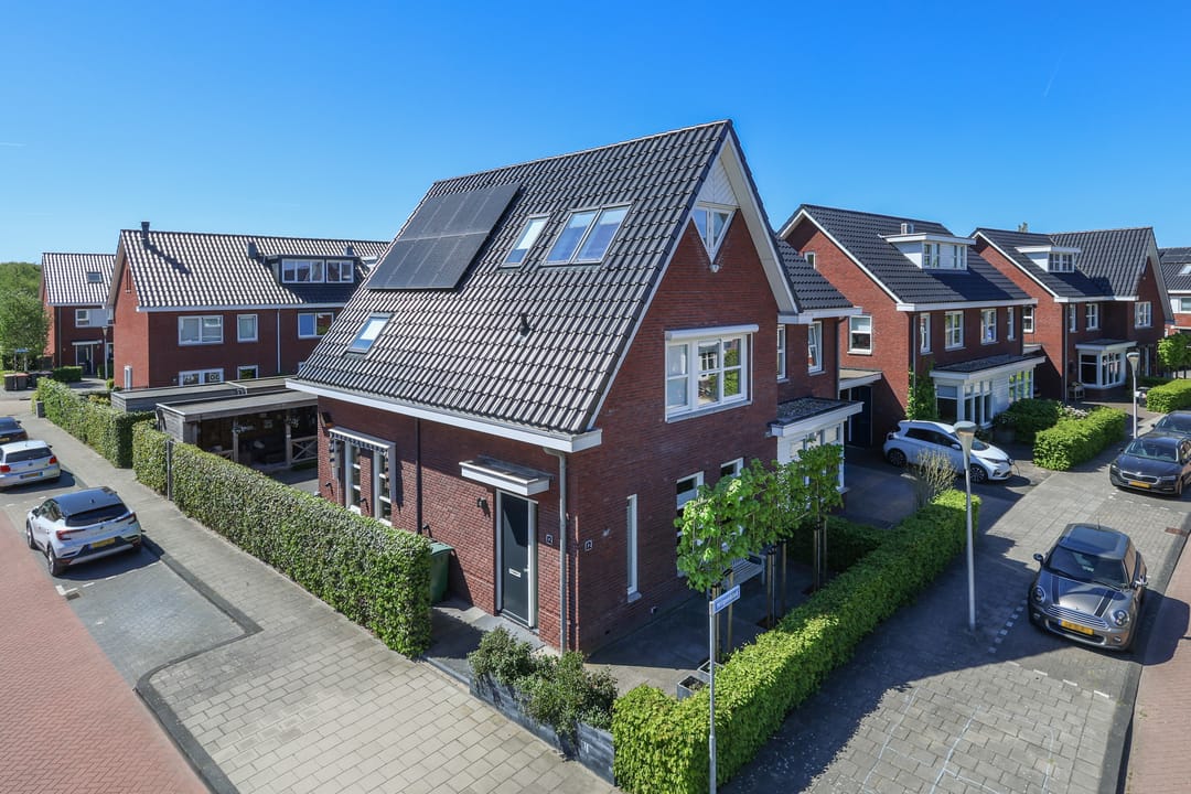 Photo 1 of Wilgenblad 12