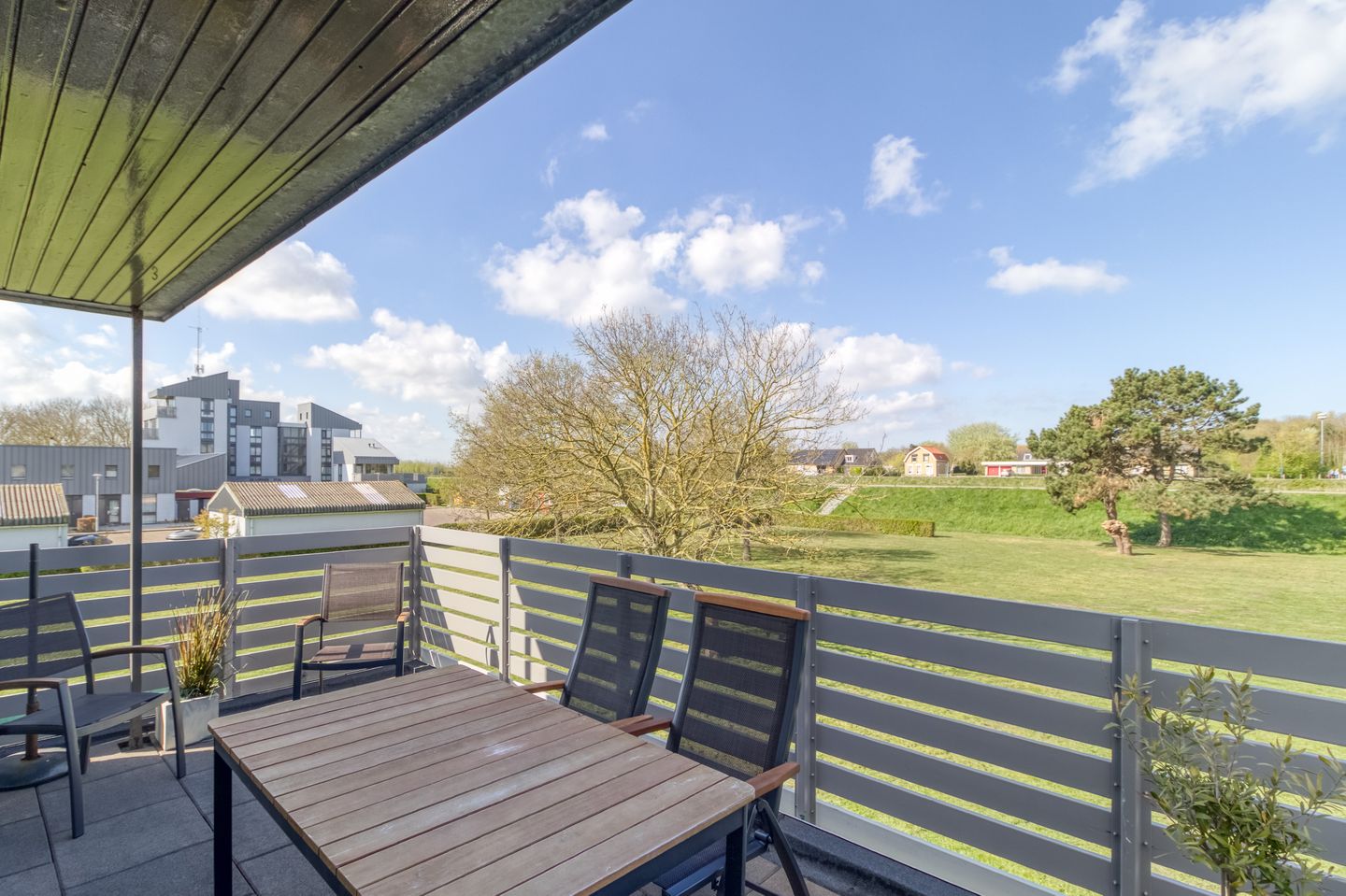 Bright Two-Level Apartment with Sunny West-Facing Balcony in Cadzand-Bad — 19