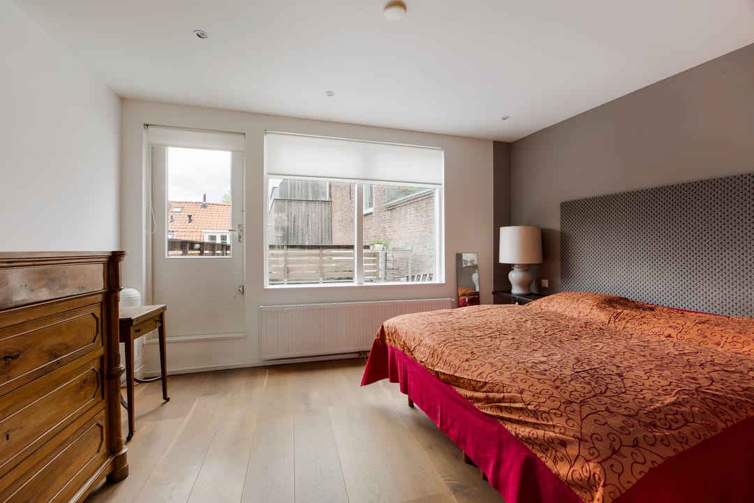 Characteristic canal house with private garden and roof terrace in the historic Vijfhoek of Haarlem — 22