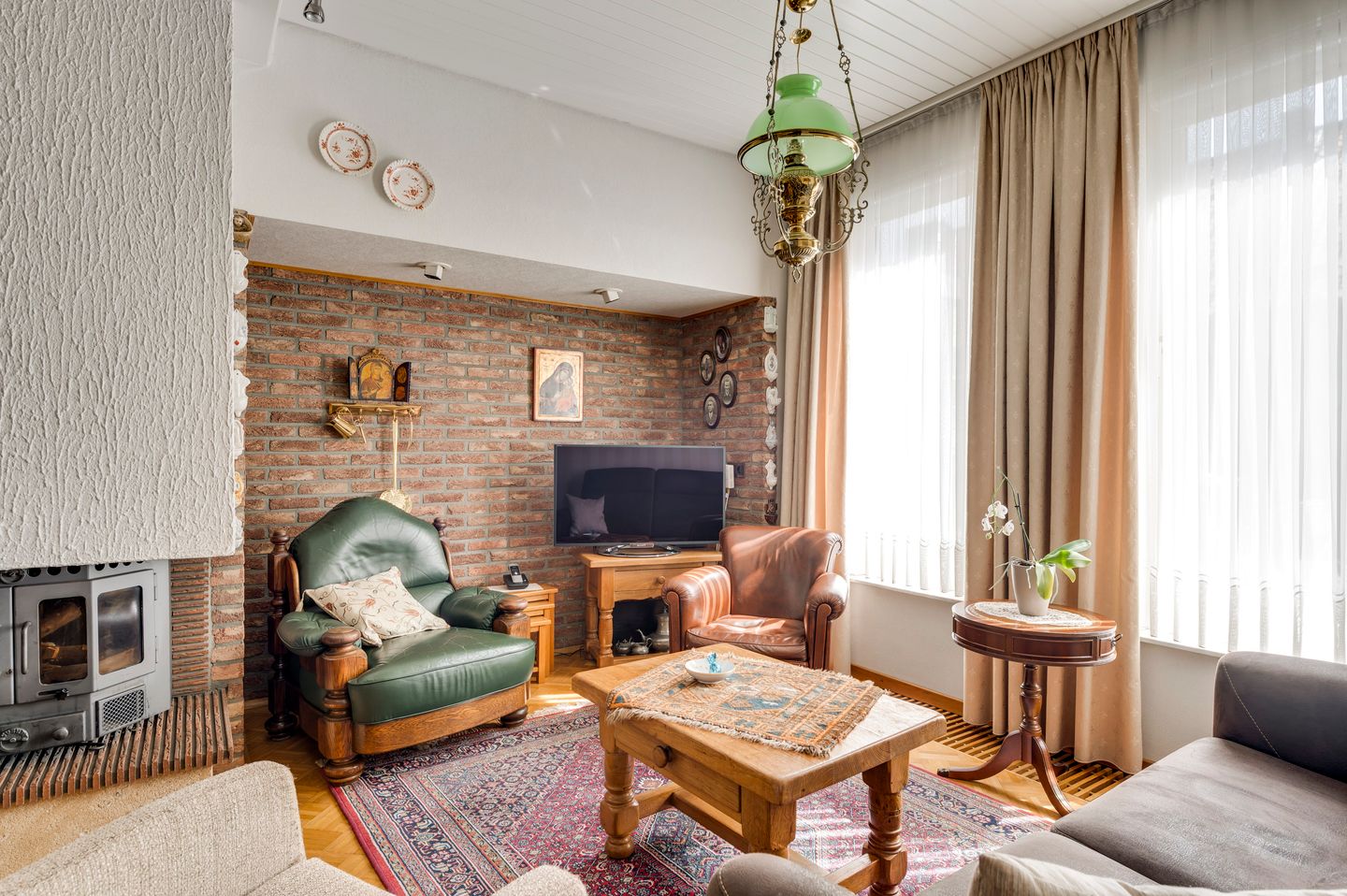 Spacious Home with Integrated Practice Space in Neeritter — 10