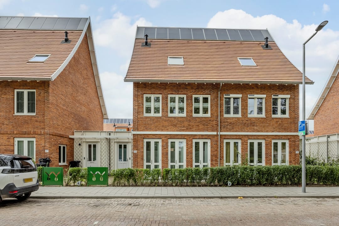 Foto 1 van Warmoldstraat 75-B