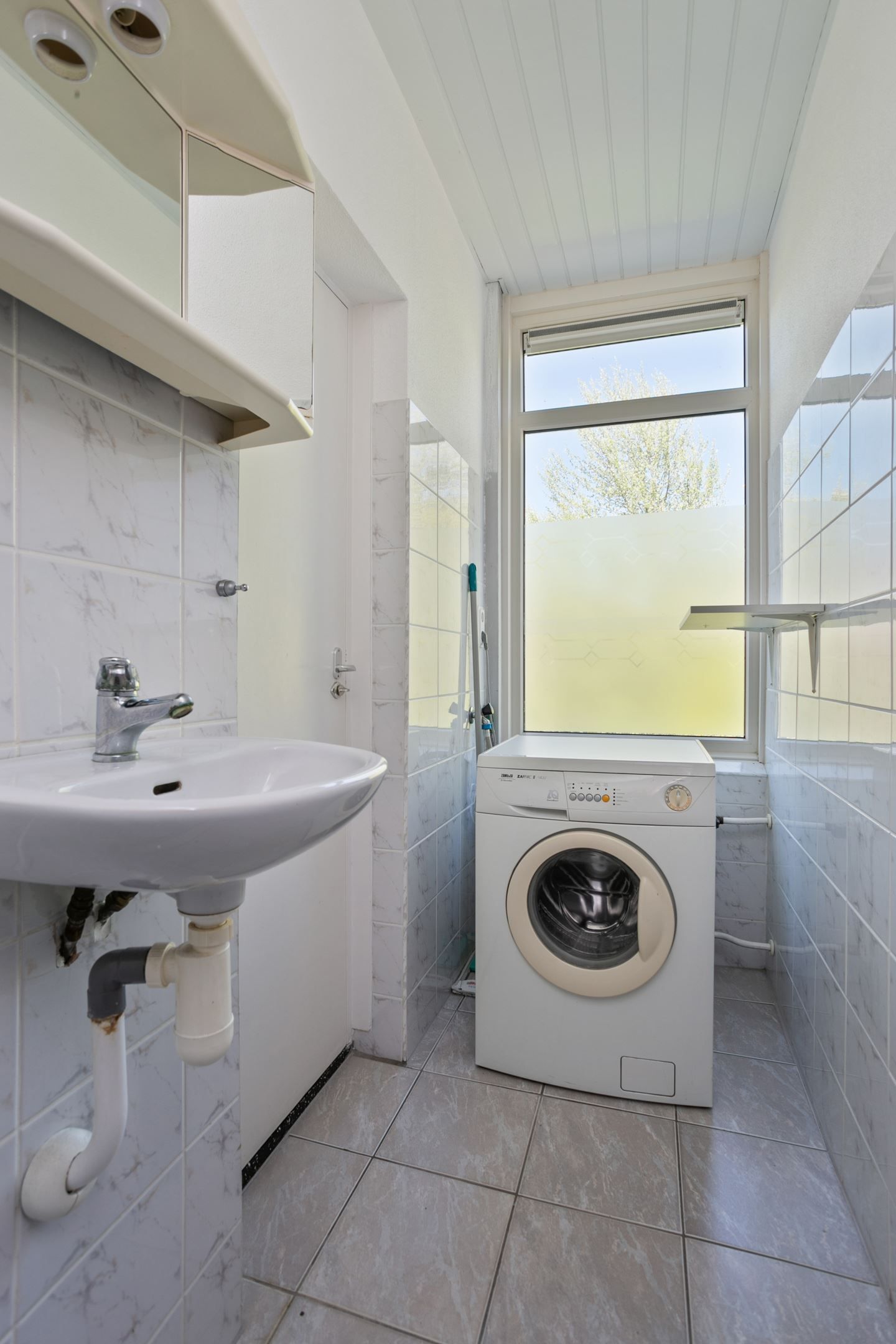 Photo 18 of Wielingenstraat 37