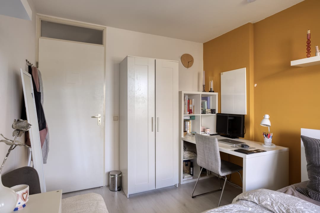 Spacious 3-Bedroom Apartment with Energy Label A in Amsterdam East — 23