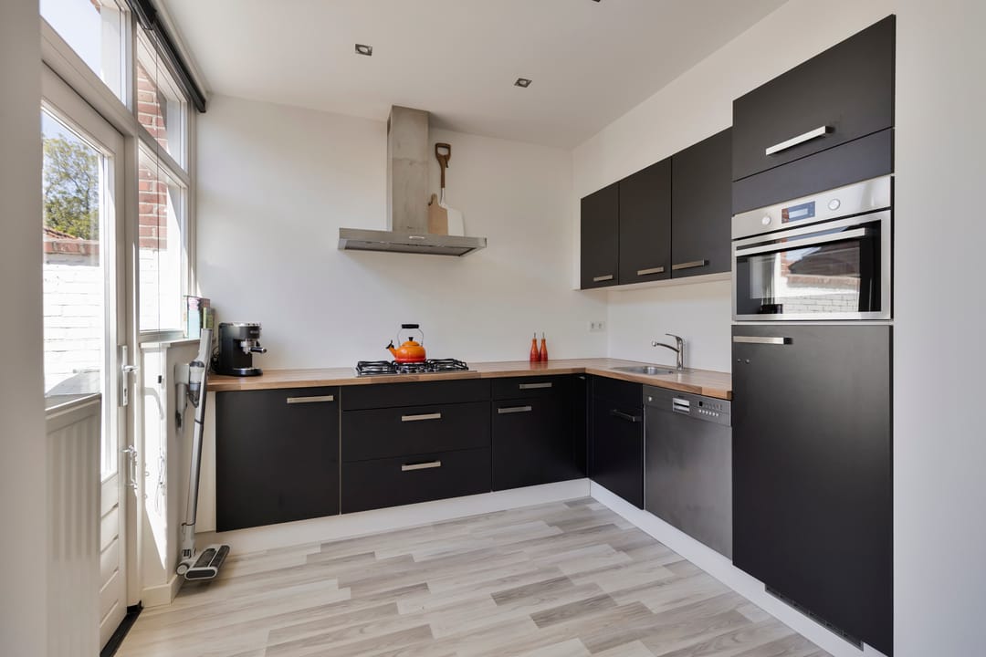 Well-maintained family home with air conditioning, 3 bedrooms, spacious garden and solar panels in Roosendaal — 16