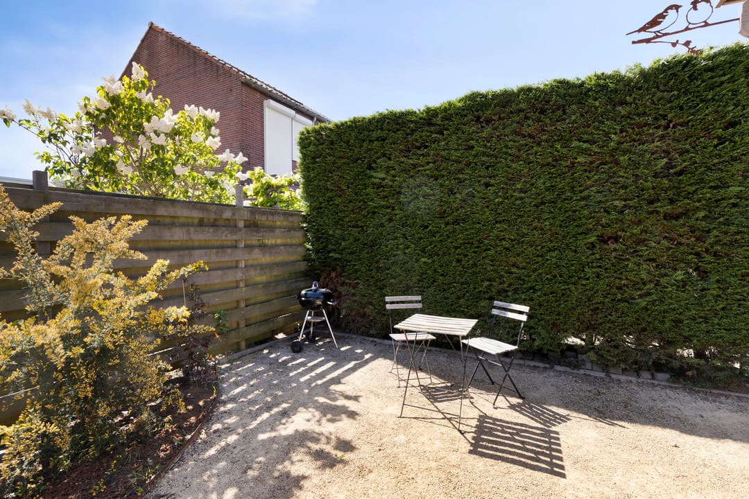 Well-maintained family home with air conditioning, 3 bedrooms, spacious garden and solar panels in Roosendaal — 38