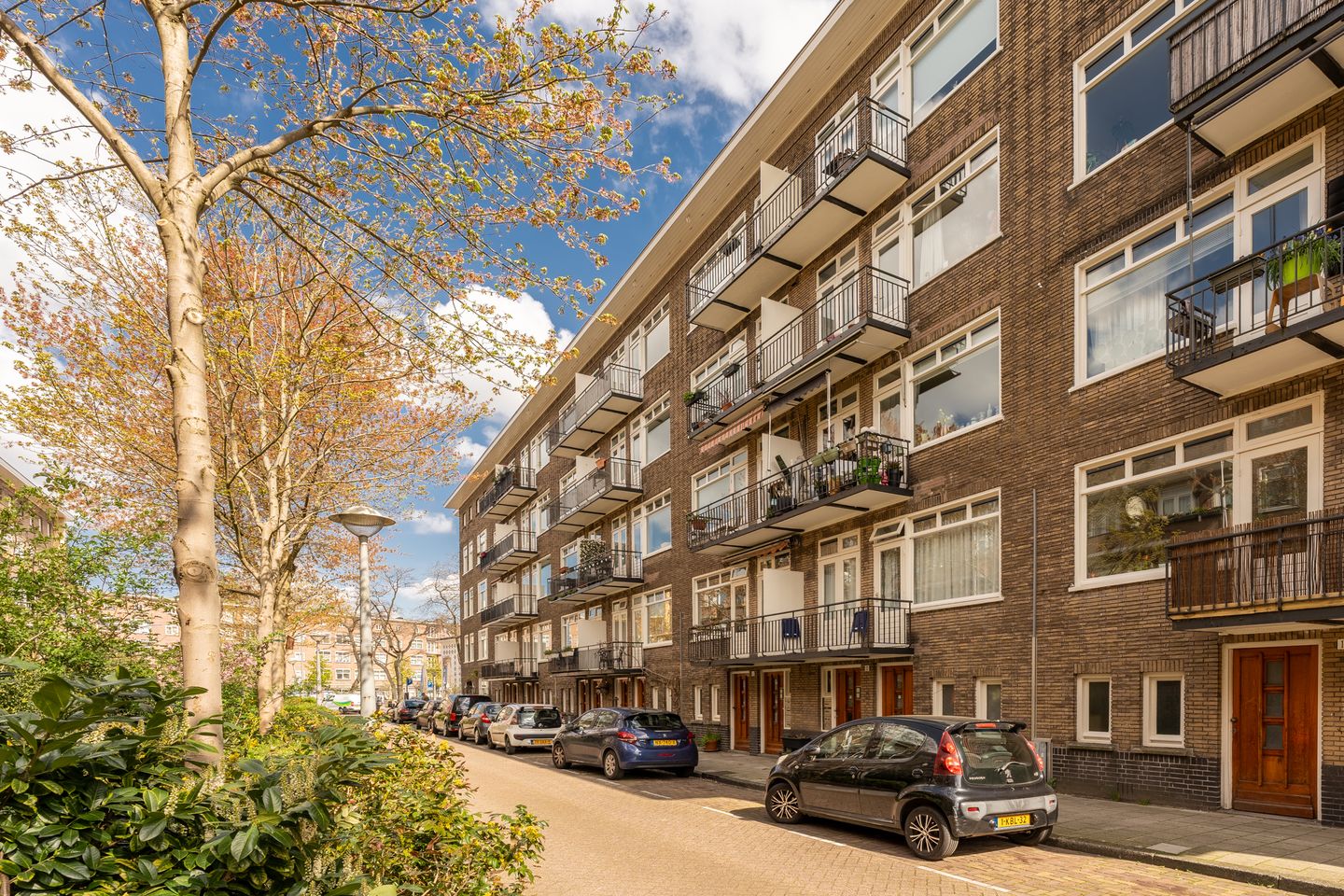 Bright 3-Bedroom Apartment in Amsterdam's Sought-After Bos en Lommer with Dual Balconies — 29