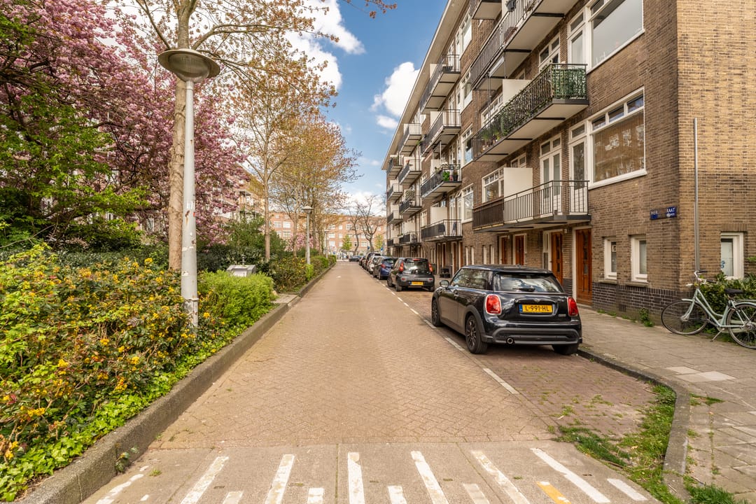 Bright 3-Bedroom Apartment in Amsterdam's Sought-After Bos en Lommer with Dual Balconies — 31