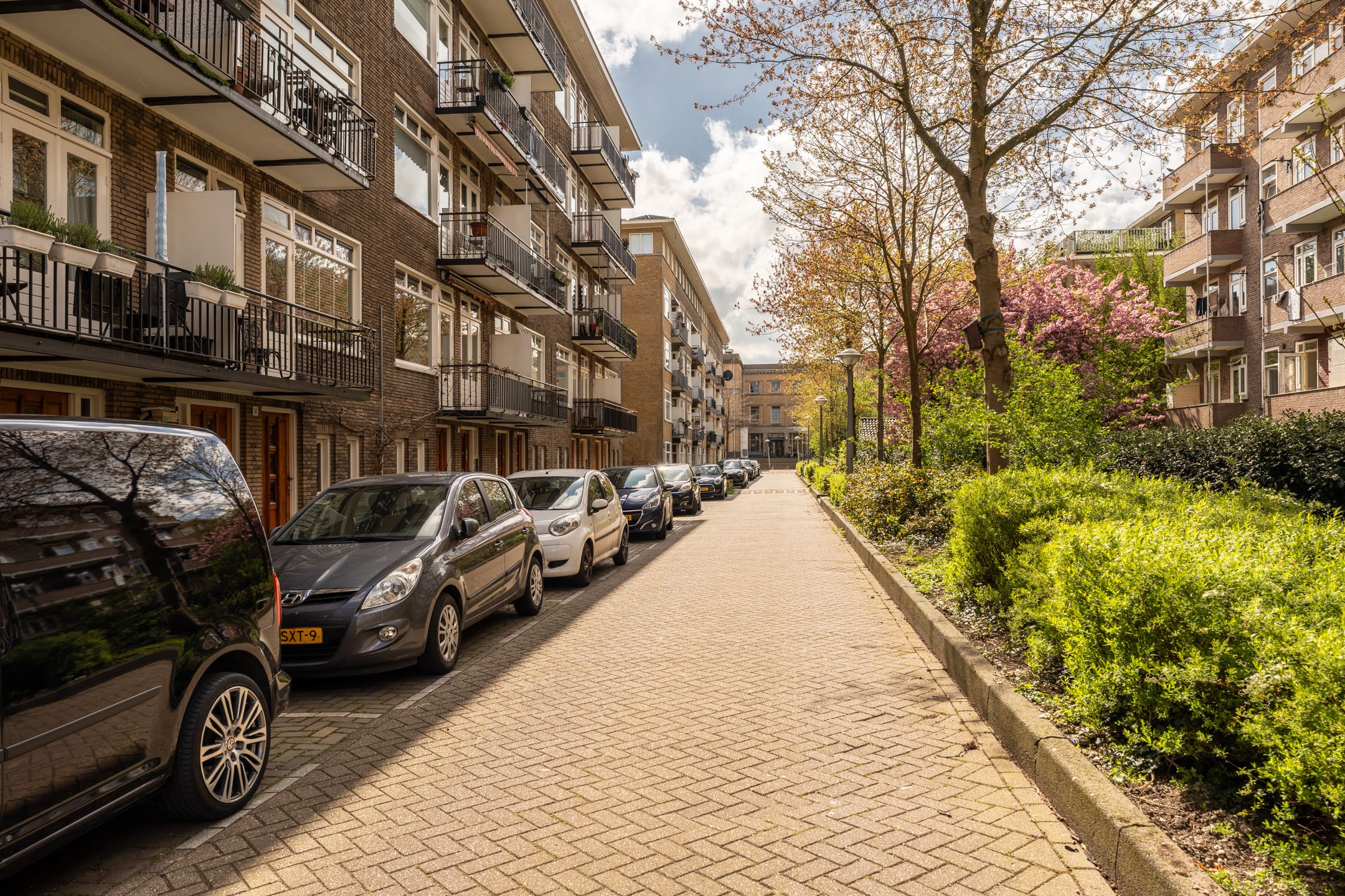 Bright 3-Bedroom Apartment in Amsterdam's Sought-After Bos en Lommer with Dual Balconies — 30