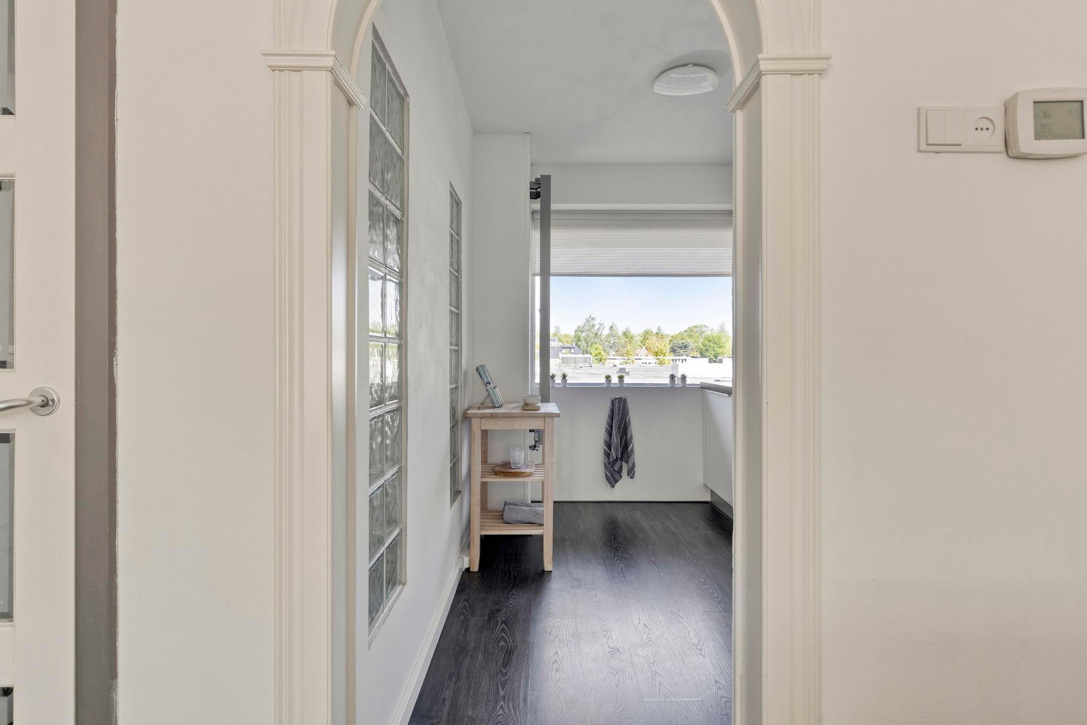 Photo 15 of Jan van Delftstraat 49