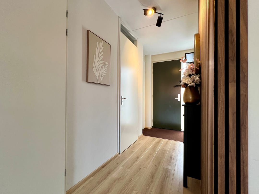 Photo 8 of Schoolstraat 32