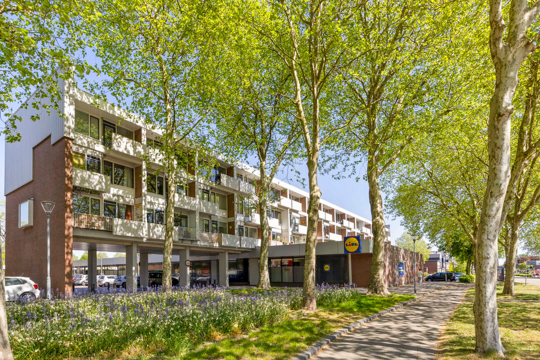 Photo 1 of Jan van Delftstraat 49