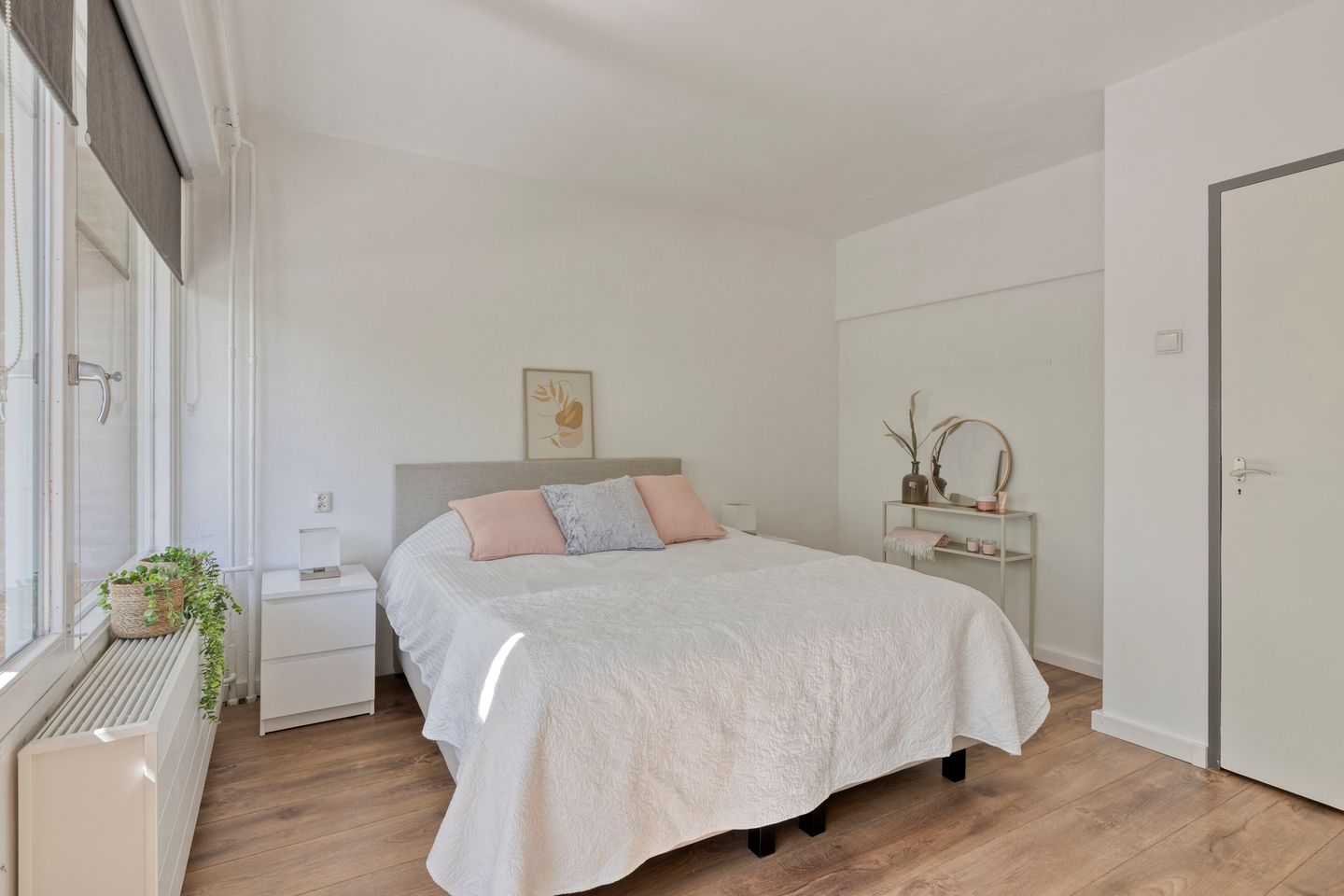 Photo 4 of Jan van Delftstraat 49