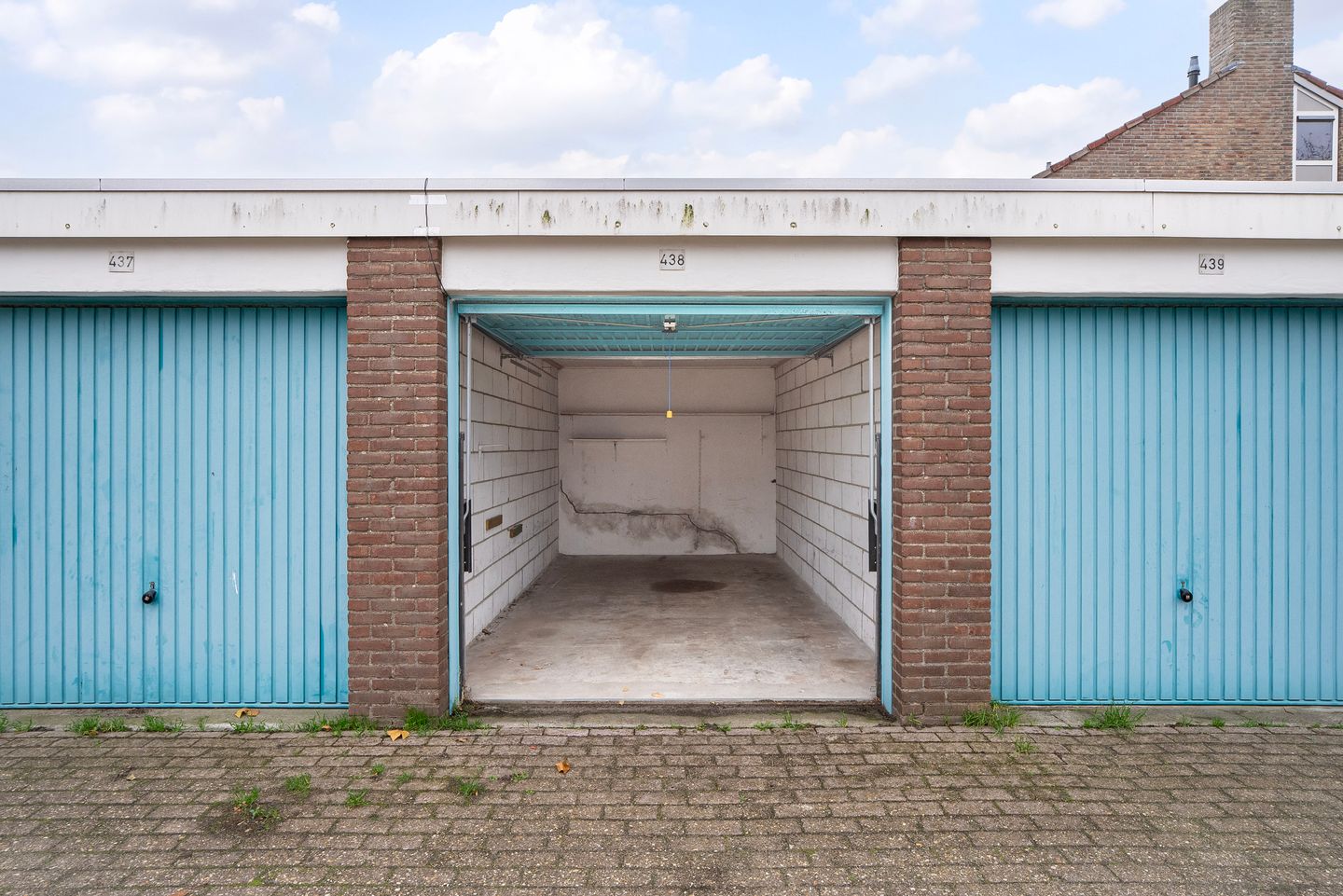 View photo 4 of Garages Vlissingen (10 st.)