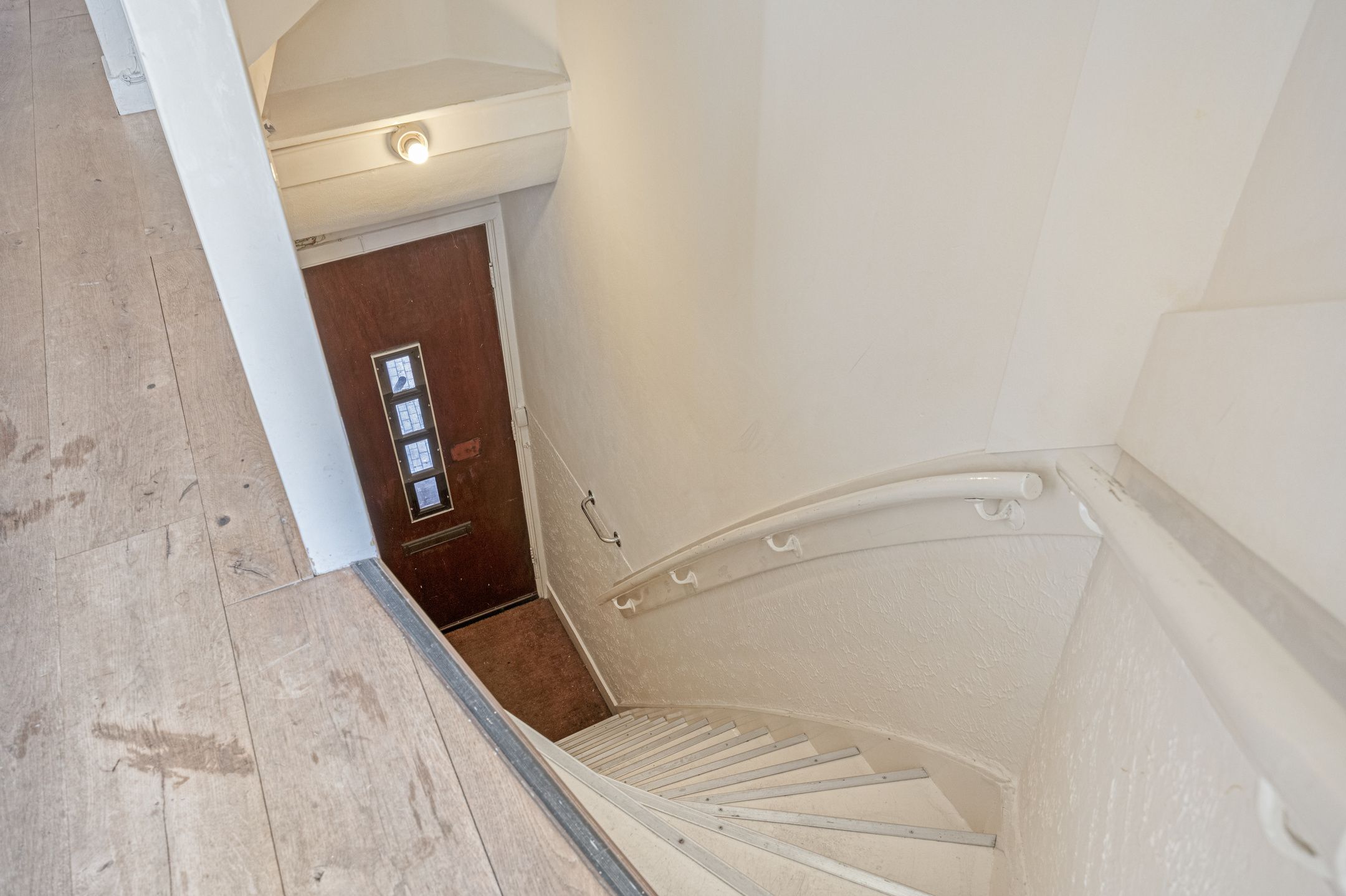 Photo 9 of Zwanestraat 2-2B