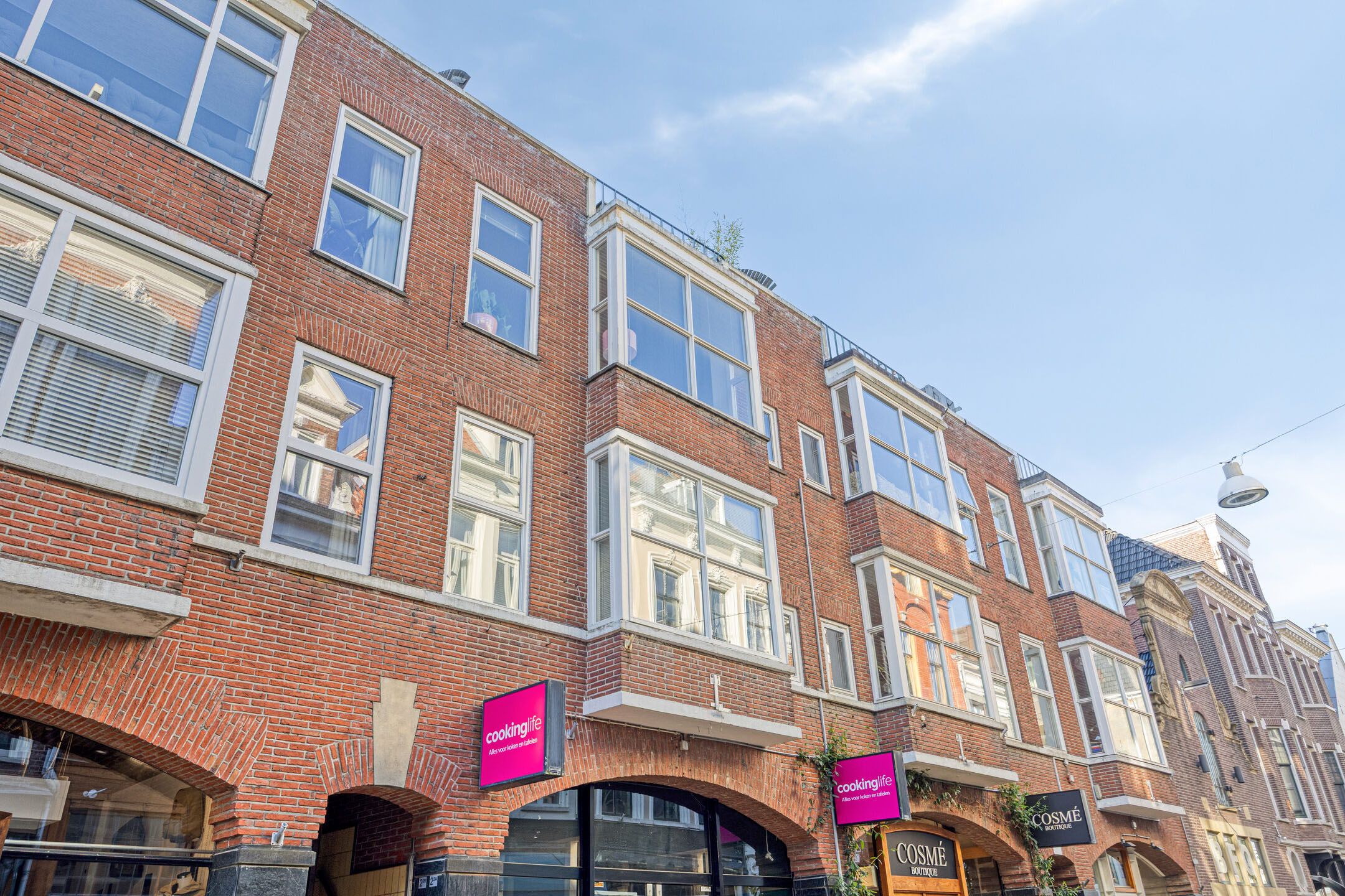 Photo 6 of Zwanestraat 2-2B