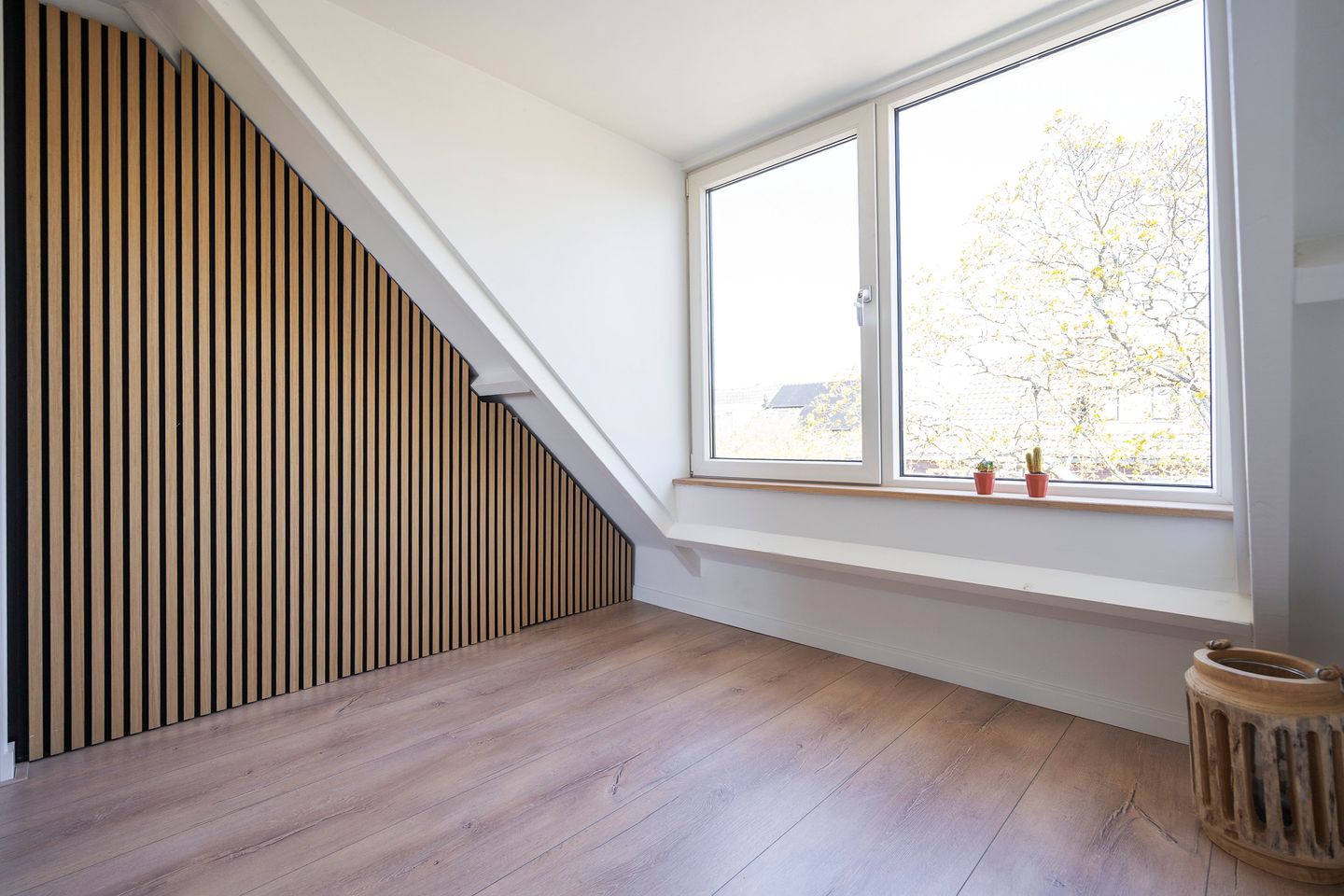 Photo 29 of Riouwstraat 90