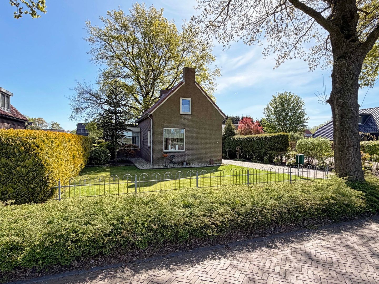 Photo 10 of Dorpsstraat 44