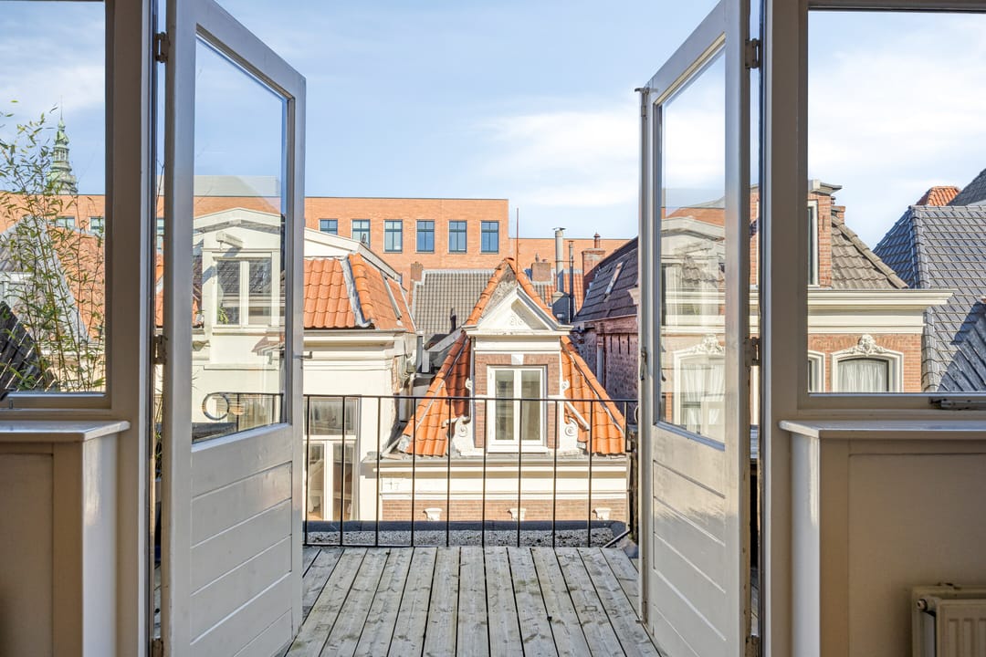 Photo 32 of Zwanestraat 2-2B