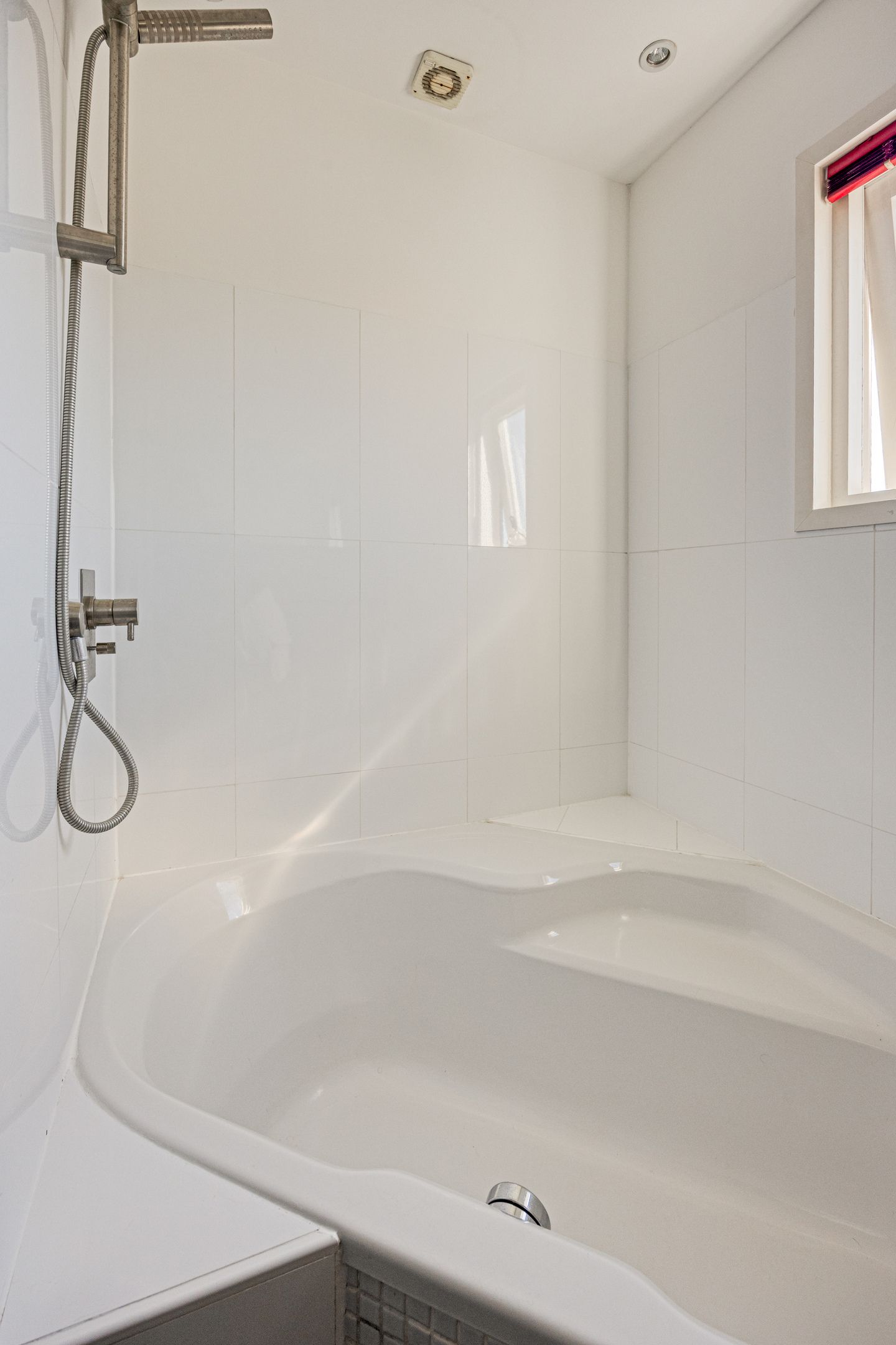 Photo 40 of Zwanestraat 2-2B