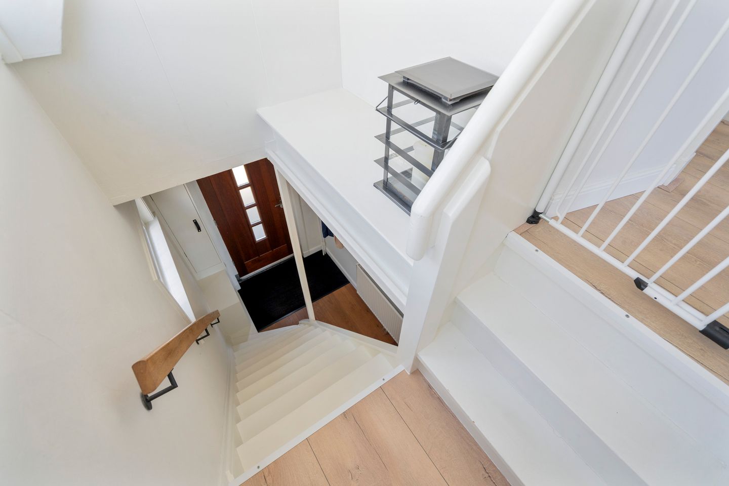 Photo 20 of Riouwstraat 90