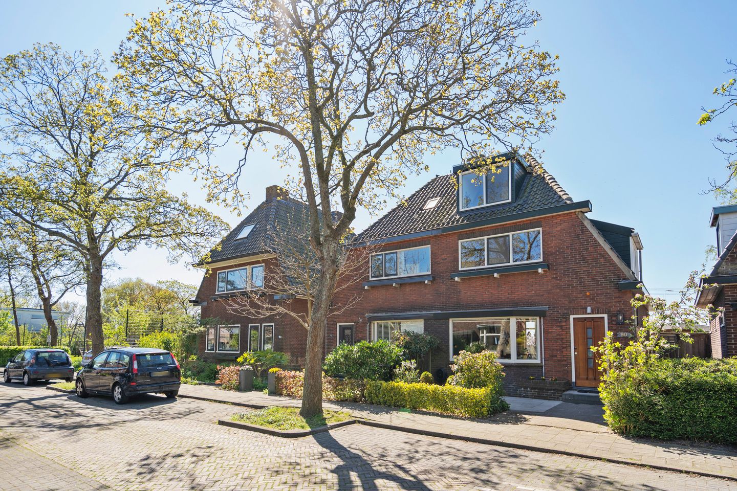 Photo 40 of Riouwstraat 90